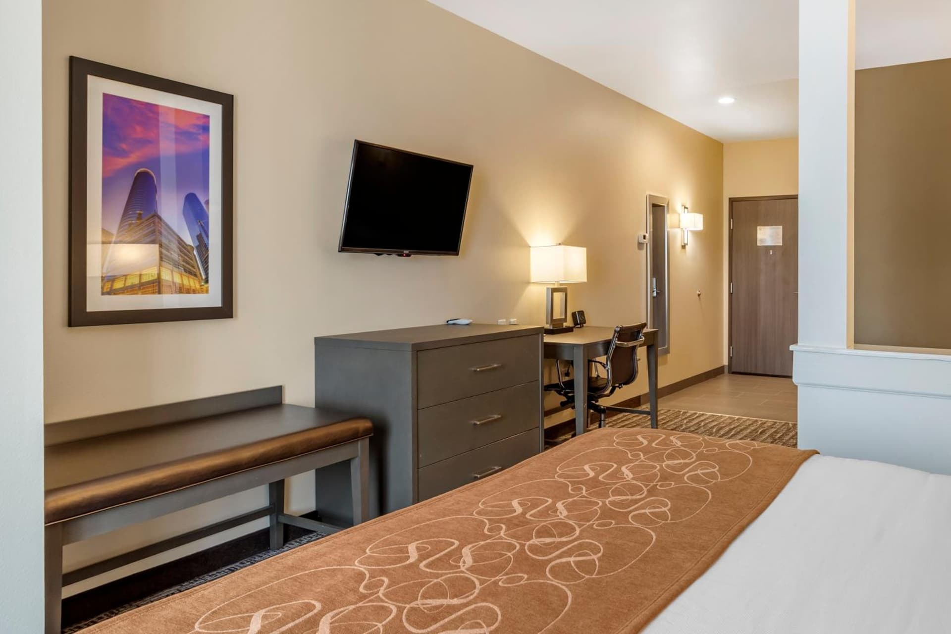 Comfort Suites Near Sam Houston Race Park gallery photo in Houston, TX — image 10