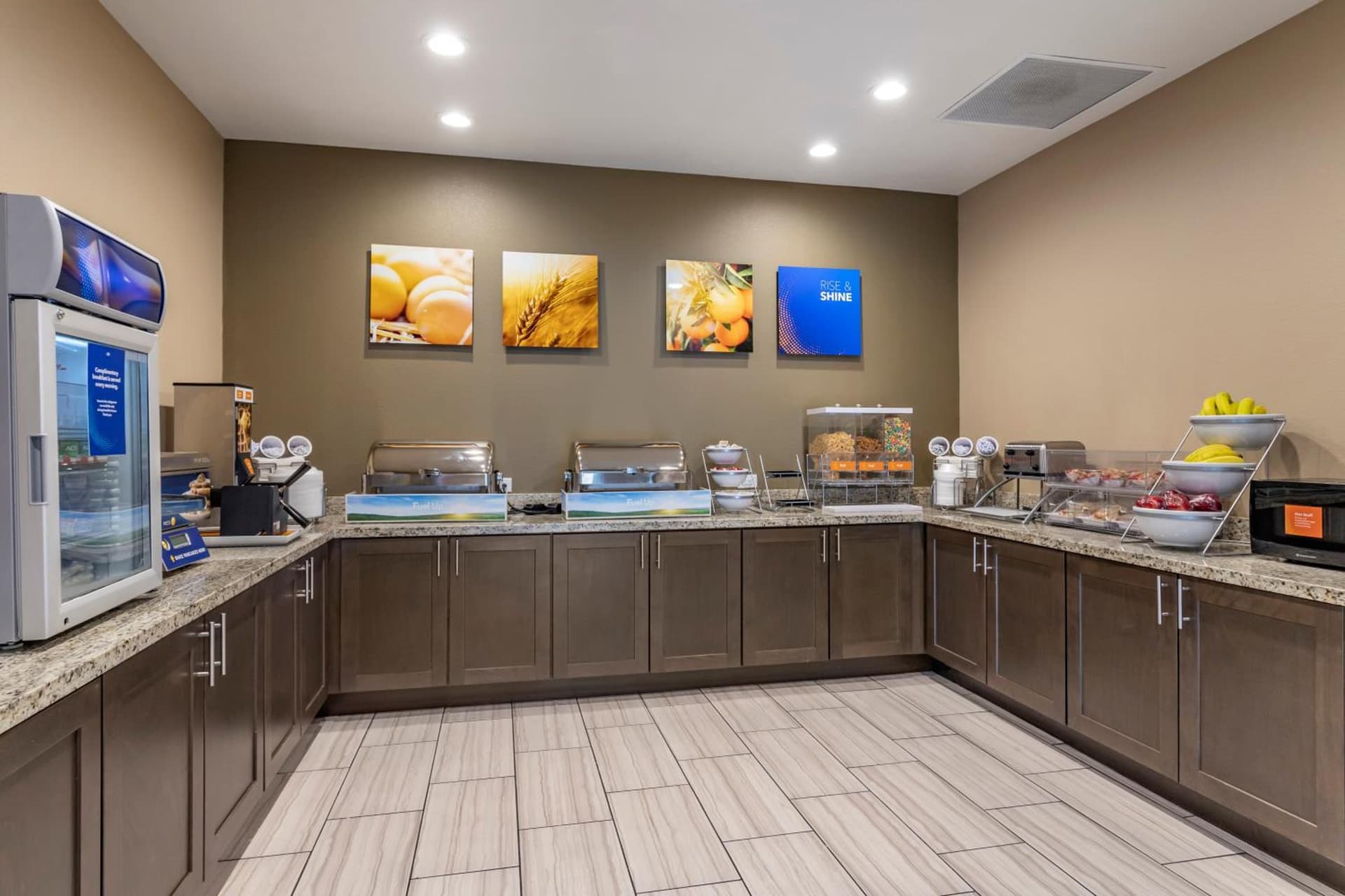 Comfort Suites Near Sam Houston Race Park gallery photo in Houston, TX — image 15
