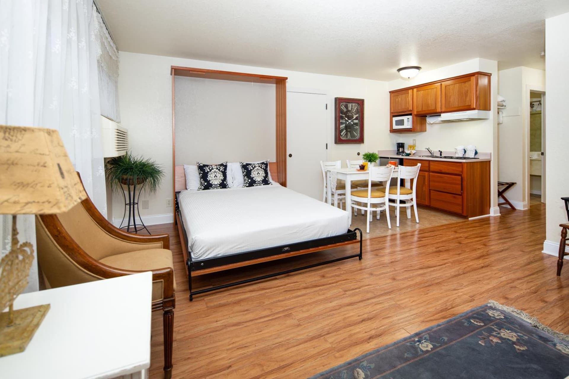Stratford Inn gallery photo in Ashland, OR — image 19