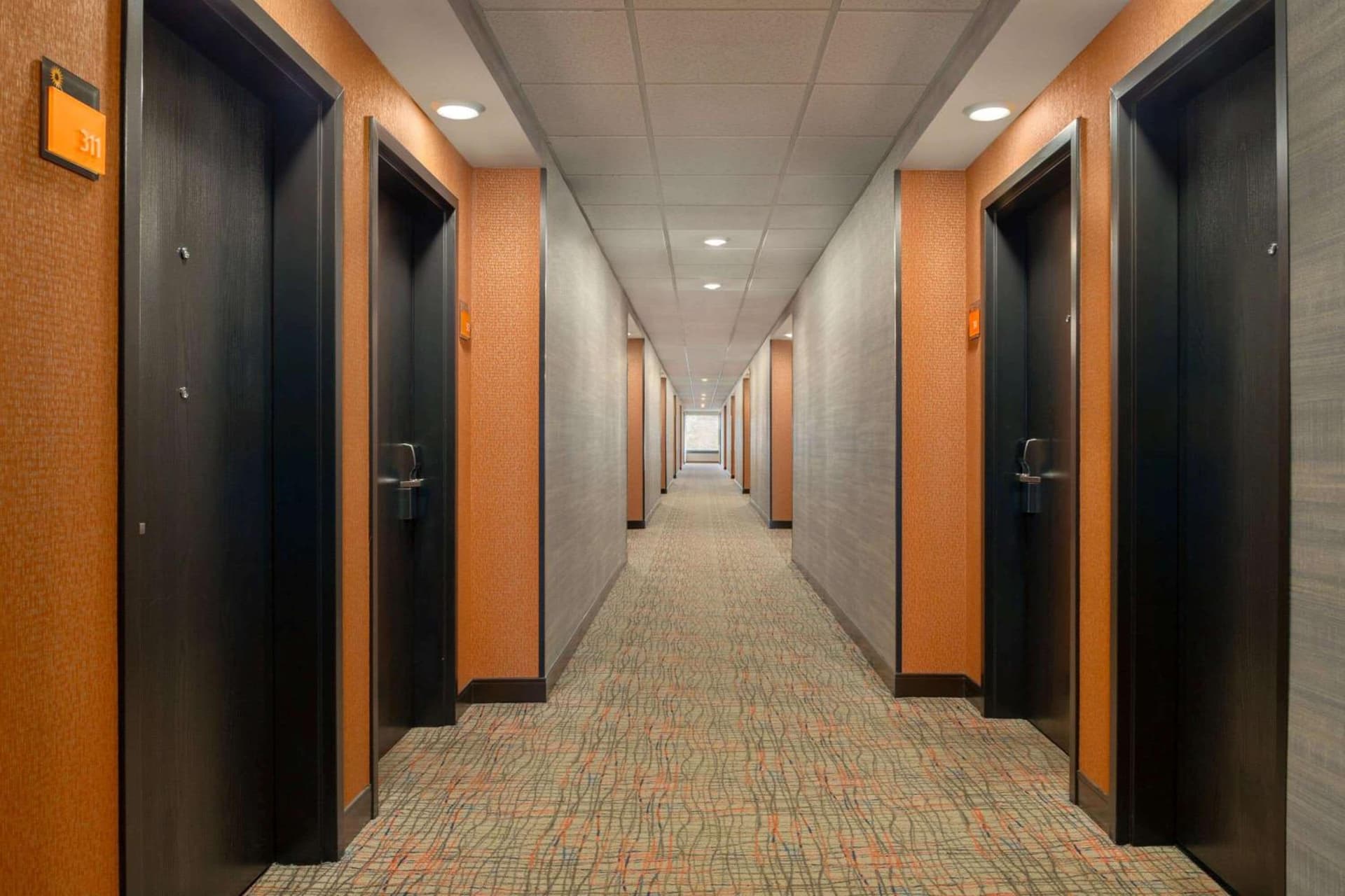 La Quinta Inn & Suites by Wyndham St Louis Route 66 gallery photo in Saint Louis, MO — image 29
