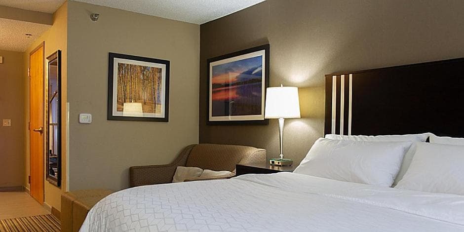 Holiday Inn Express & Suites Hayward by IHG property views in Hayward, WI — gallery photo 3