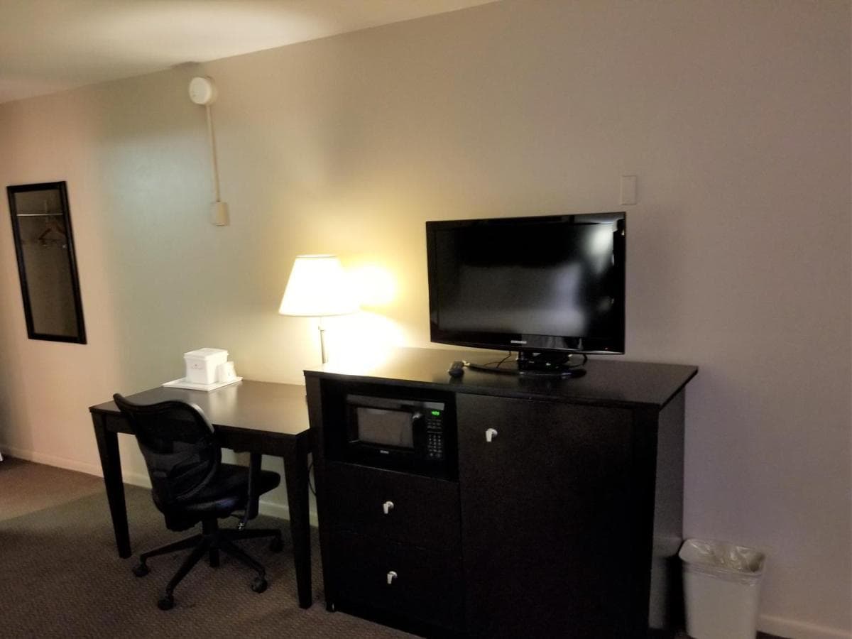 Ramada by Wyndham Washington property views in Washington, PA — gallery photo 3