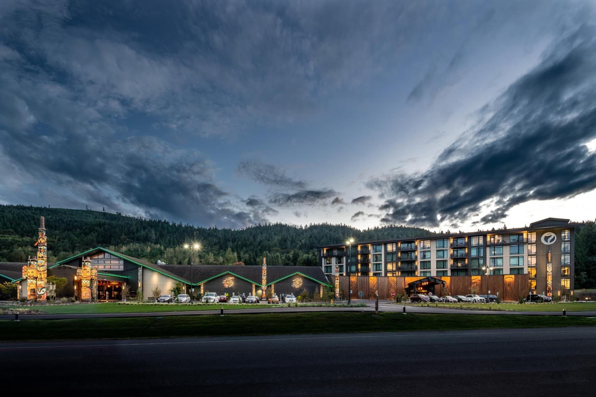 7 Cedars Hotel & Casino interior in Sequim, WA — gallery photo 2