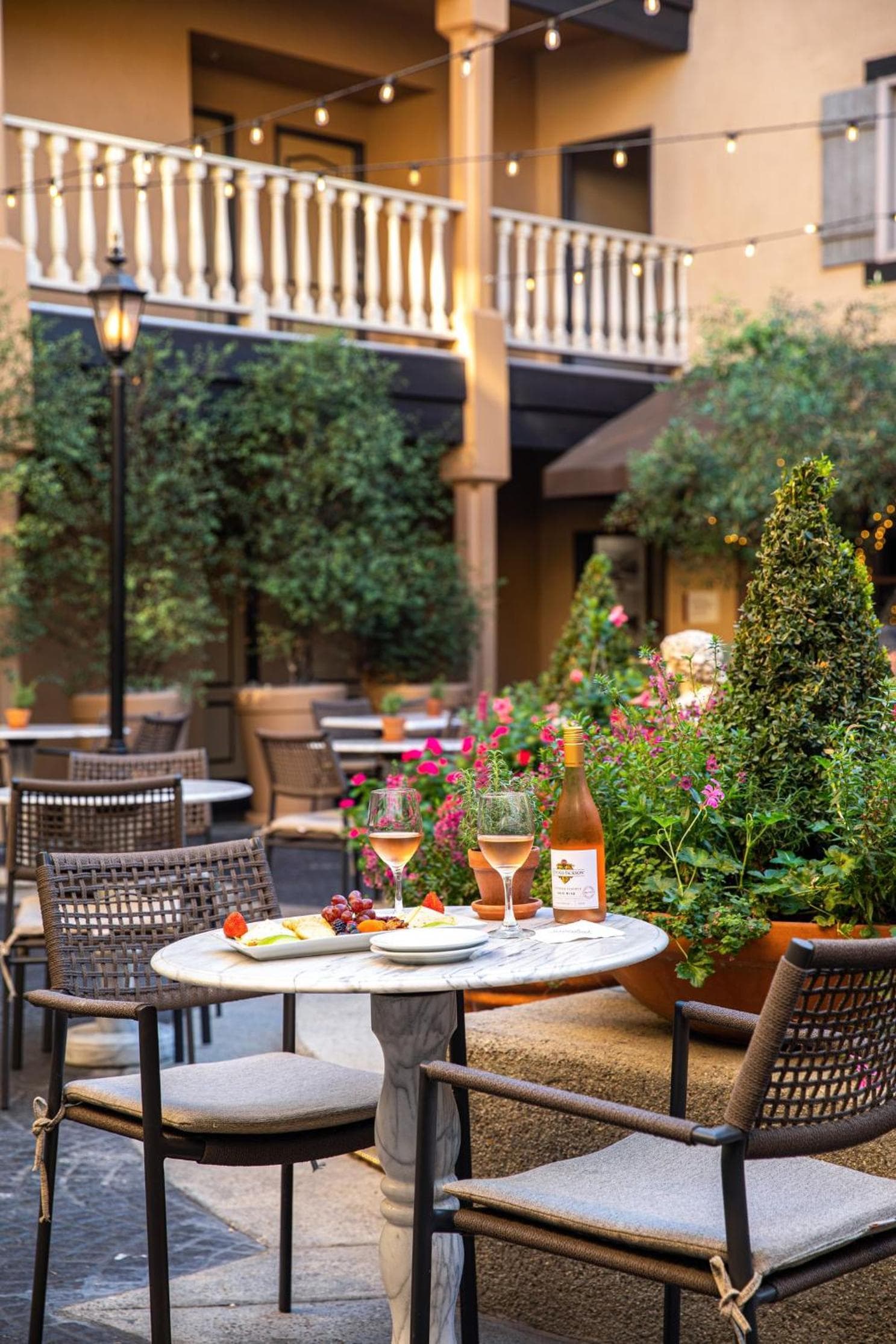 Ayres Hotel Costa Mesa Newport Beach gallery photo in Costa Mesa, CA — image 4