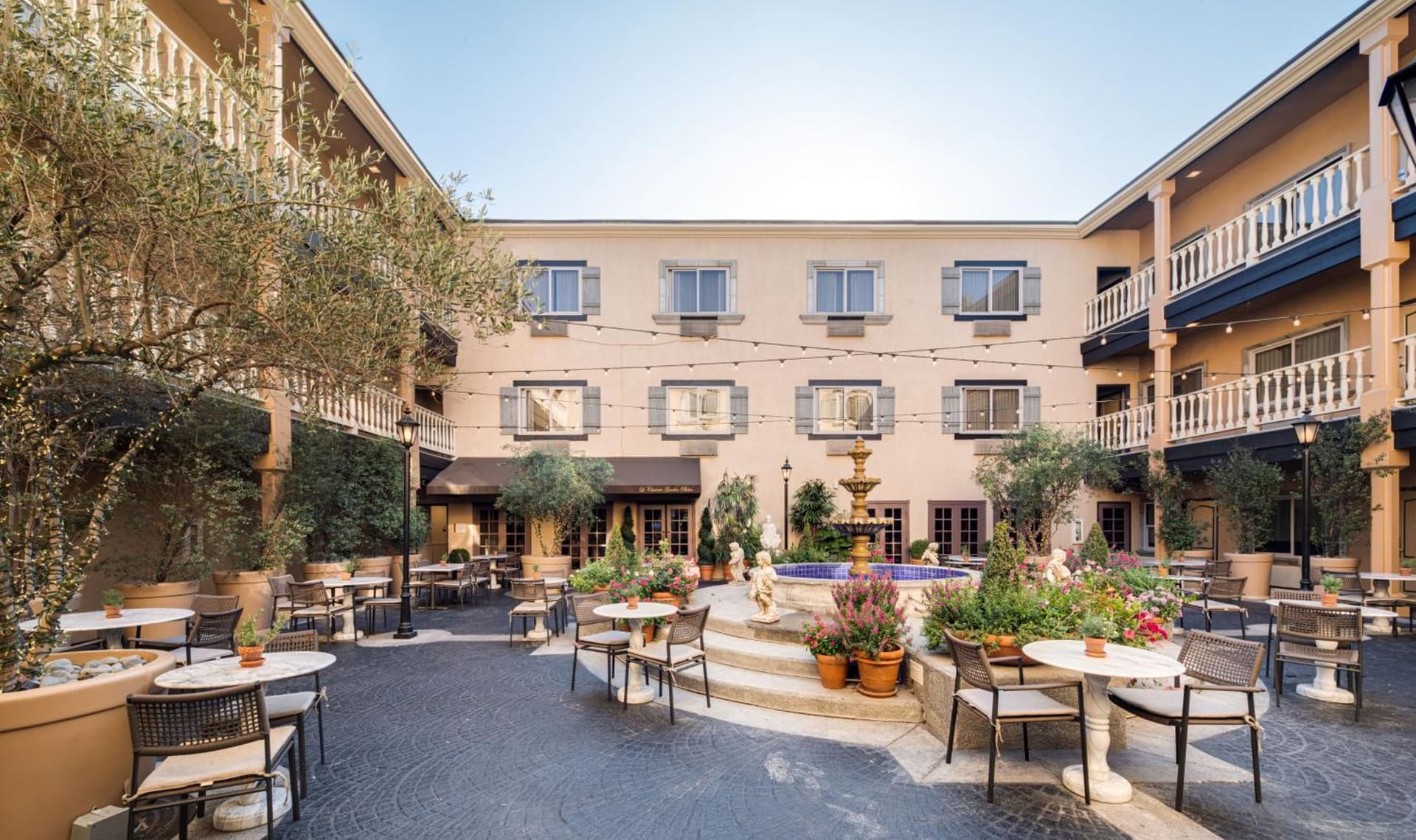 Ayres Hotel Costa Mesa Newport Beach gallery photo in Costa Mesa, CA — image 29