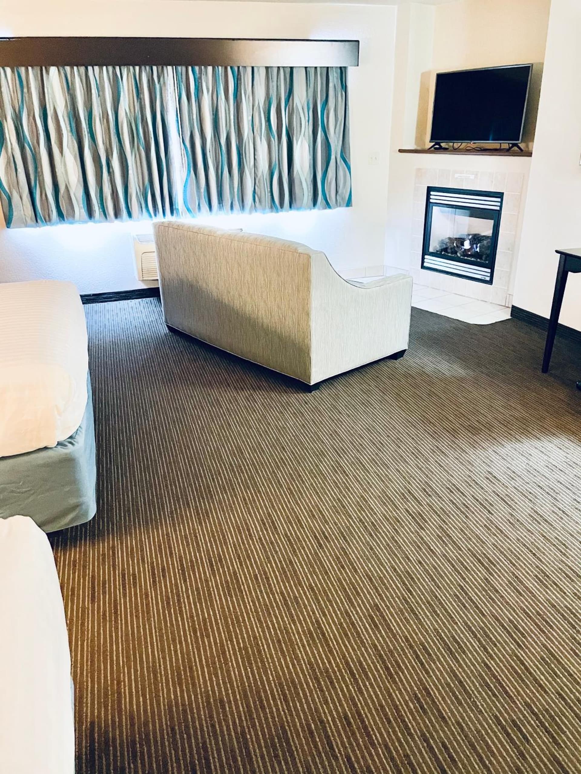 AmericInn by Wyndham Green Bay East gallery photo in Green Bay, WI — image 38