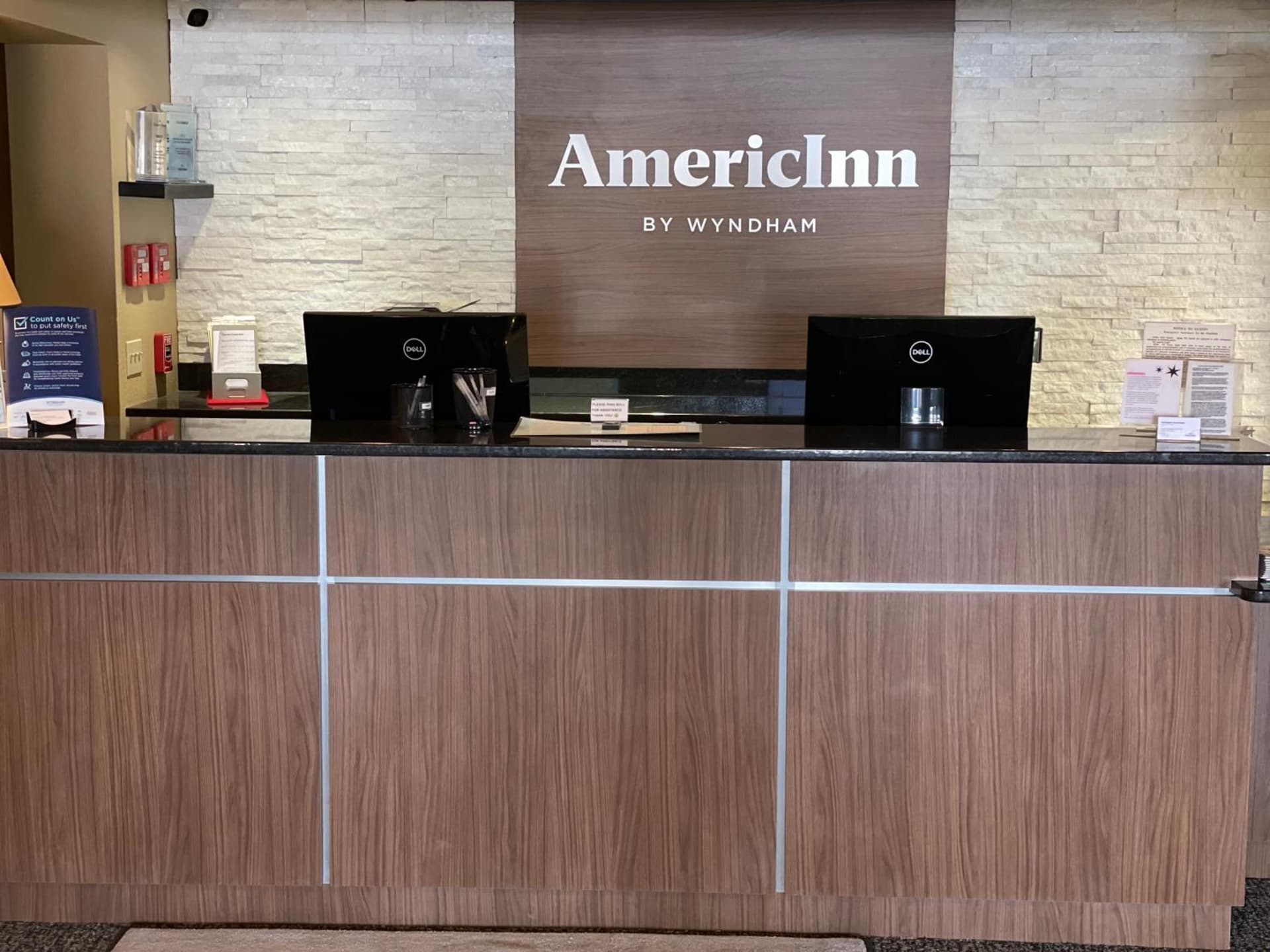 AmericInn by Wyndham Green Bay East gallery photo in Green Bay, WI — image 17