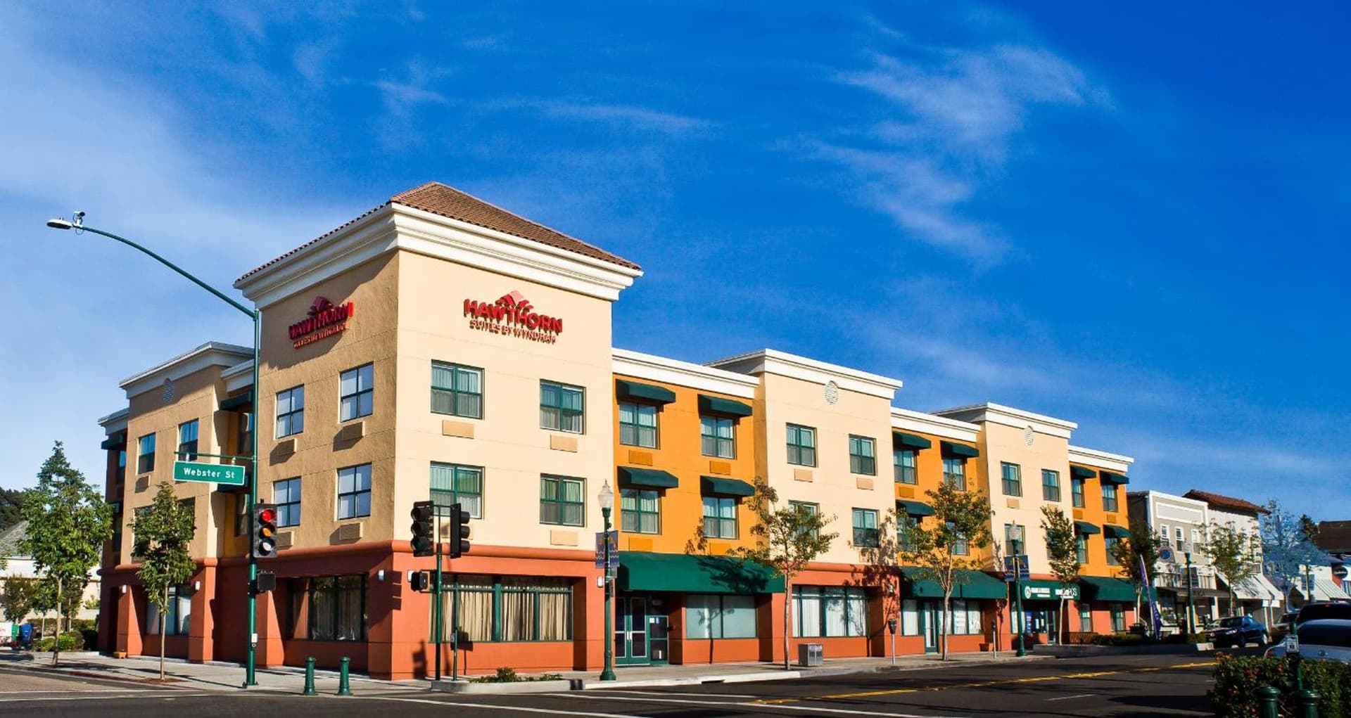 Hawthorn Suites by Wyndham-Oakland/Alameda interior in Alameda, CA — gallery photo 2