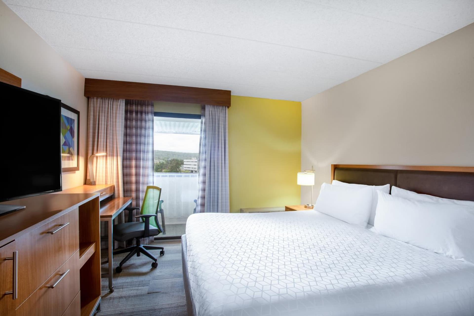 Holiday Inn Express Hotel & Suites Philadelphia - King of Prussia by IHG interior in King of Prussia, PA — gallery photo 2