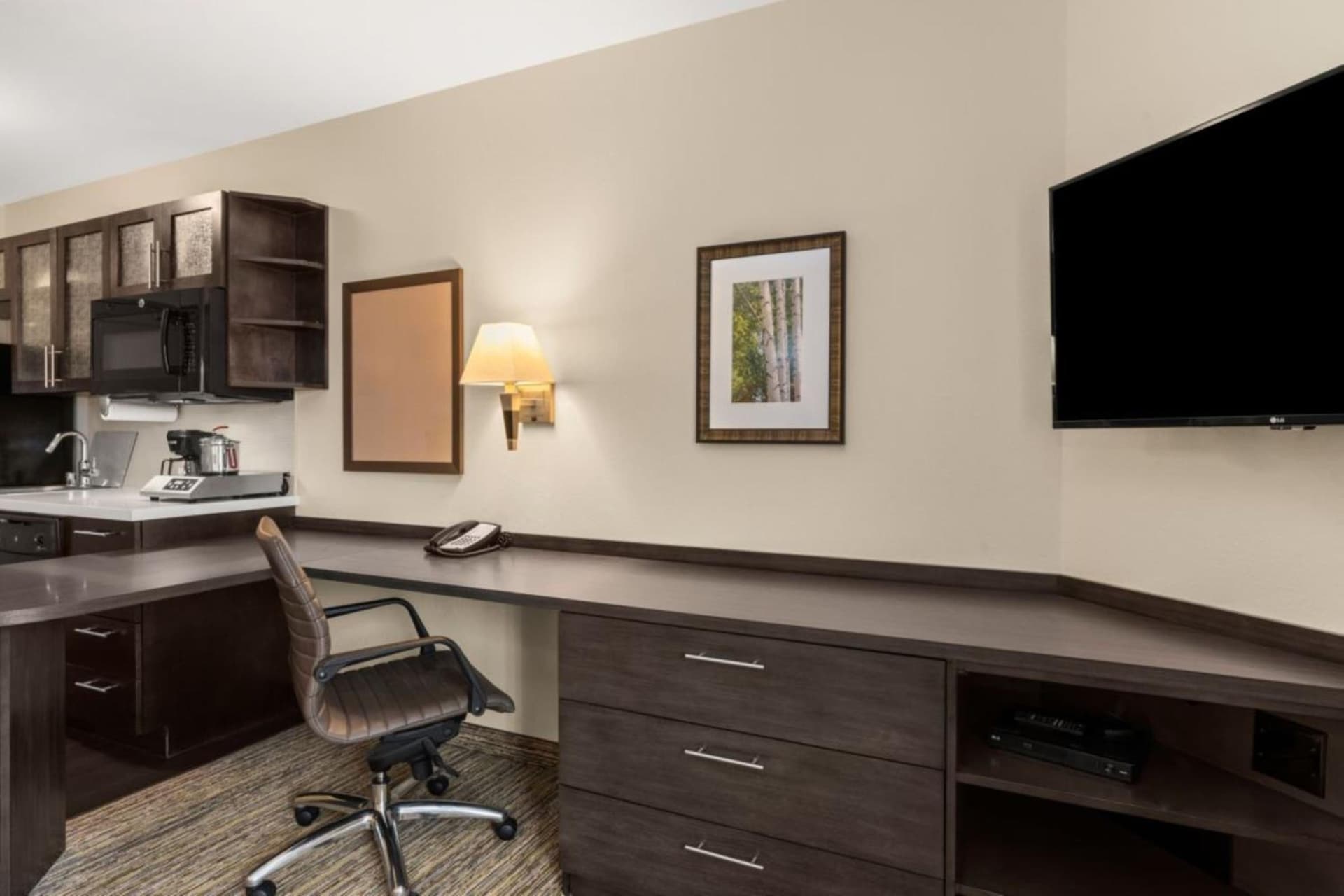 Candlewood Suites Pueblo by IHG gallery photo in Pueblo, CO — image 7