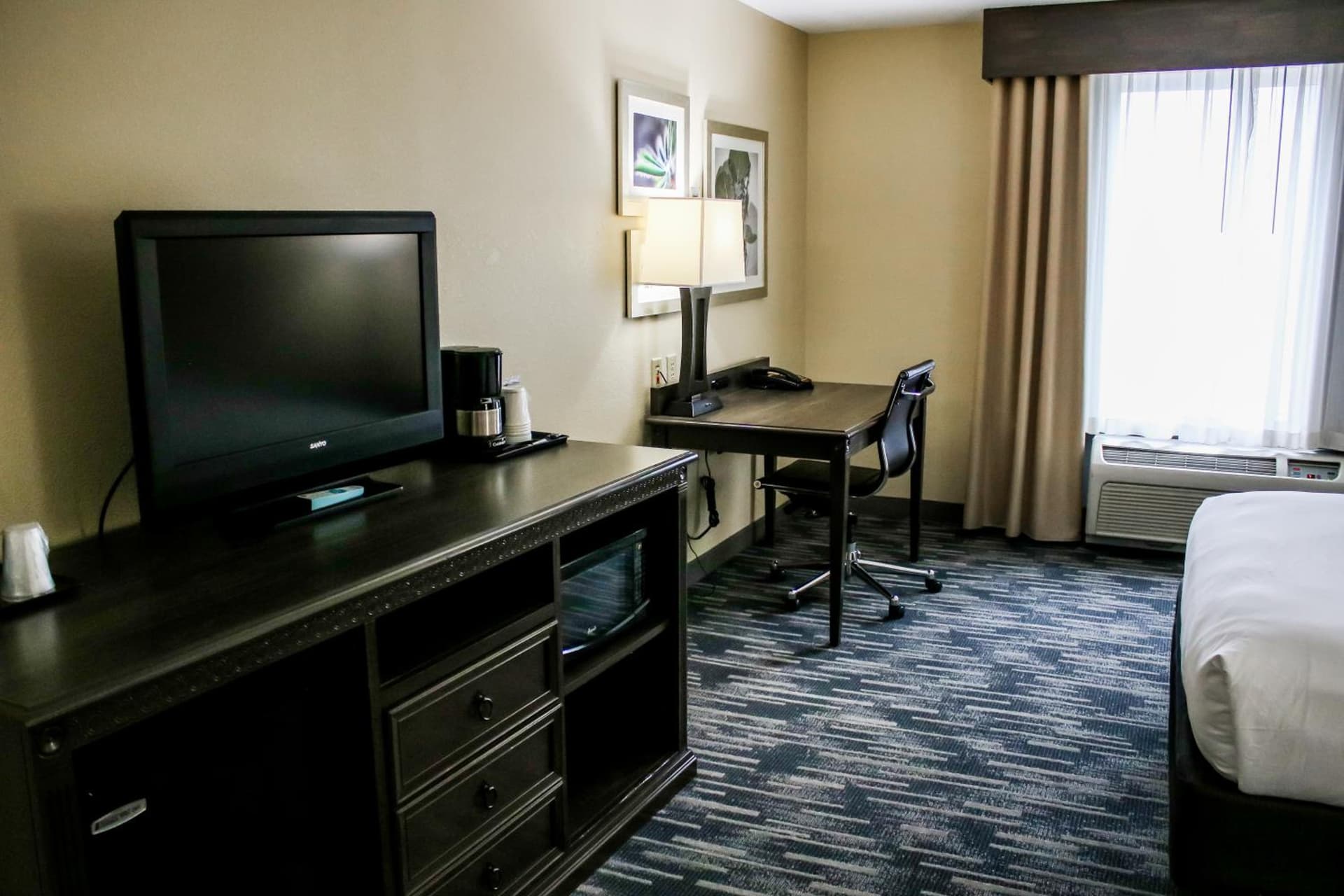 Country Inn & Suites by Radisson, Richmond West at I-64, VA gallery photo in Richmond, VA — image 62