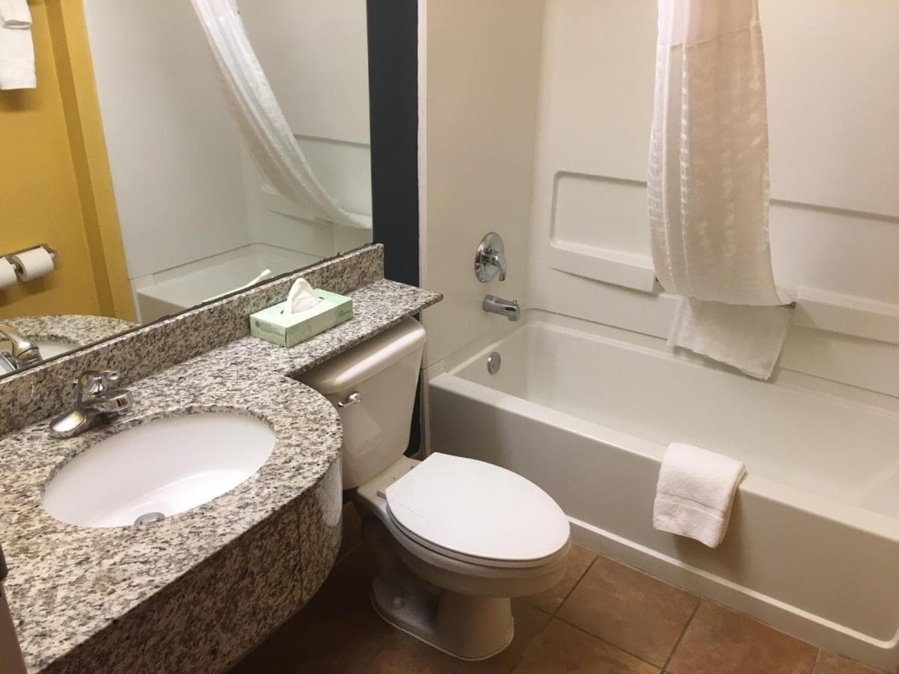 Microtel Inn & Suites by Wyndham Hillsborough gallery photo in Hillsborough, NC — image 20