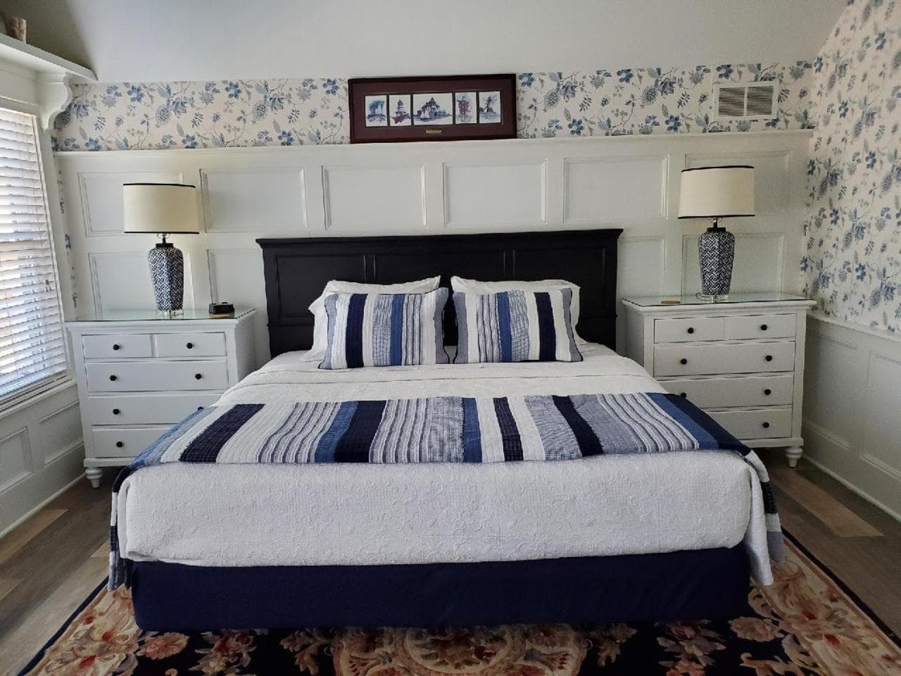 Anchor Inn Boutique Hotel gallery photo in Put-in-Bay, OH — image 43