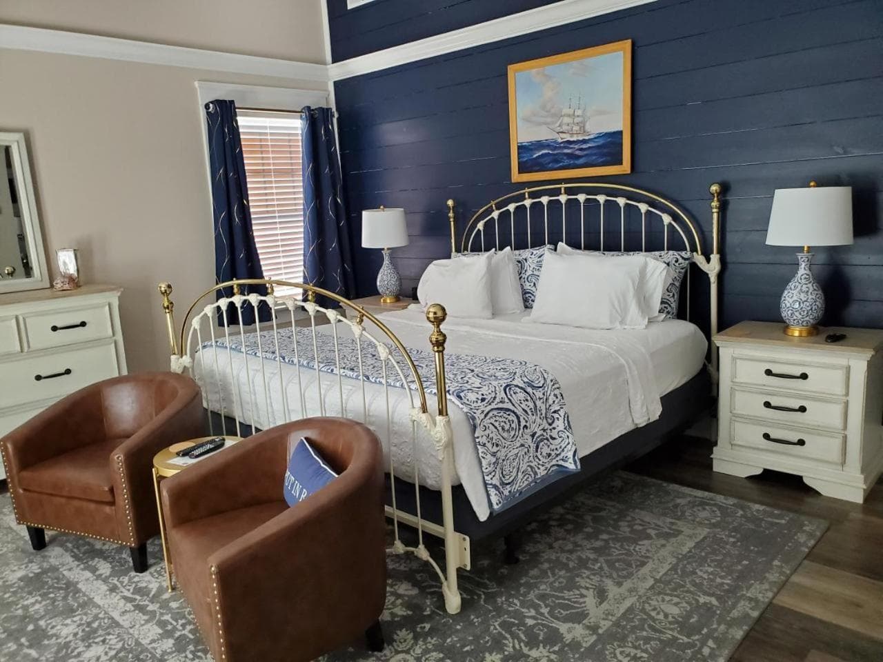 Anchor Inn Boutique Hotel gallery photo in Put-in-Bay, OH — image 20
