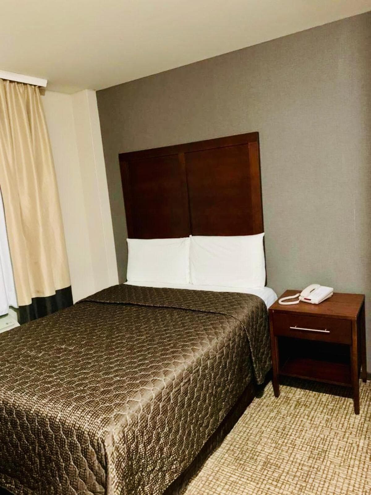 Hotel Pergola Jamaica JFK gallery photo in Queens, NY — image 34