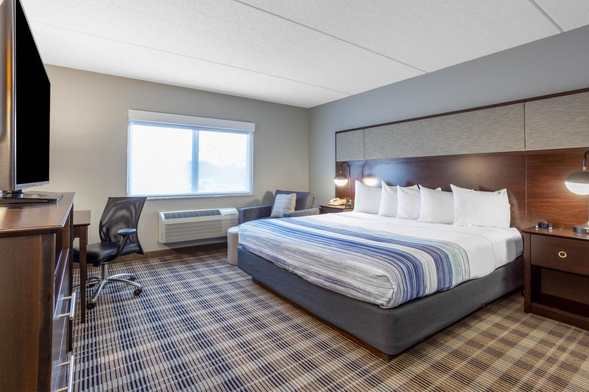 AmericInn by Wyndham Madison South gallery photo in Madison, WI — image 41