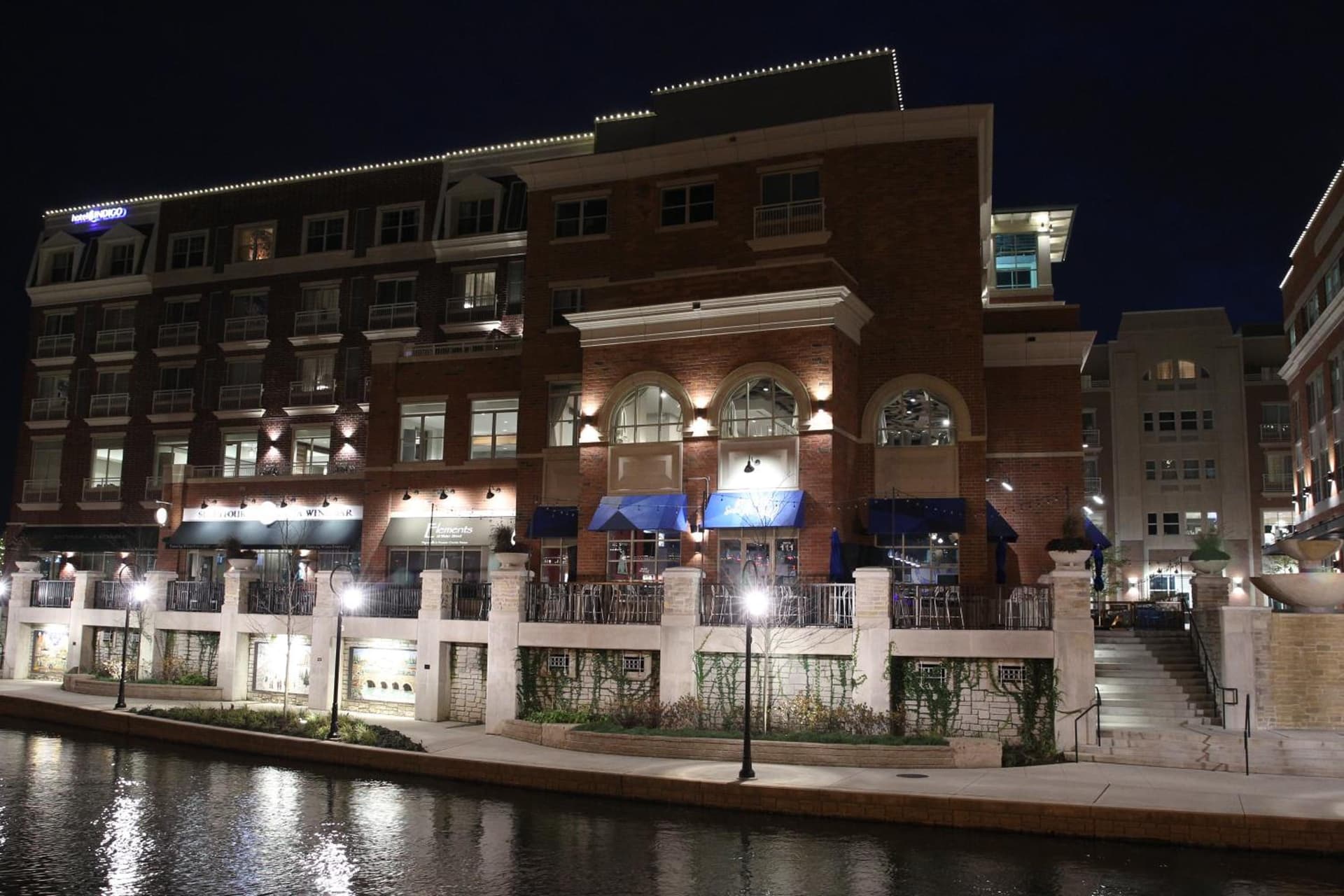 Hotel Indigo Naperville Riverwalk by IHG gallery photo in Naperville, IL — image 24
