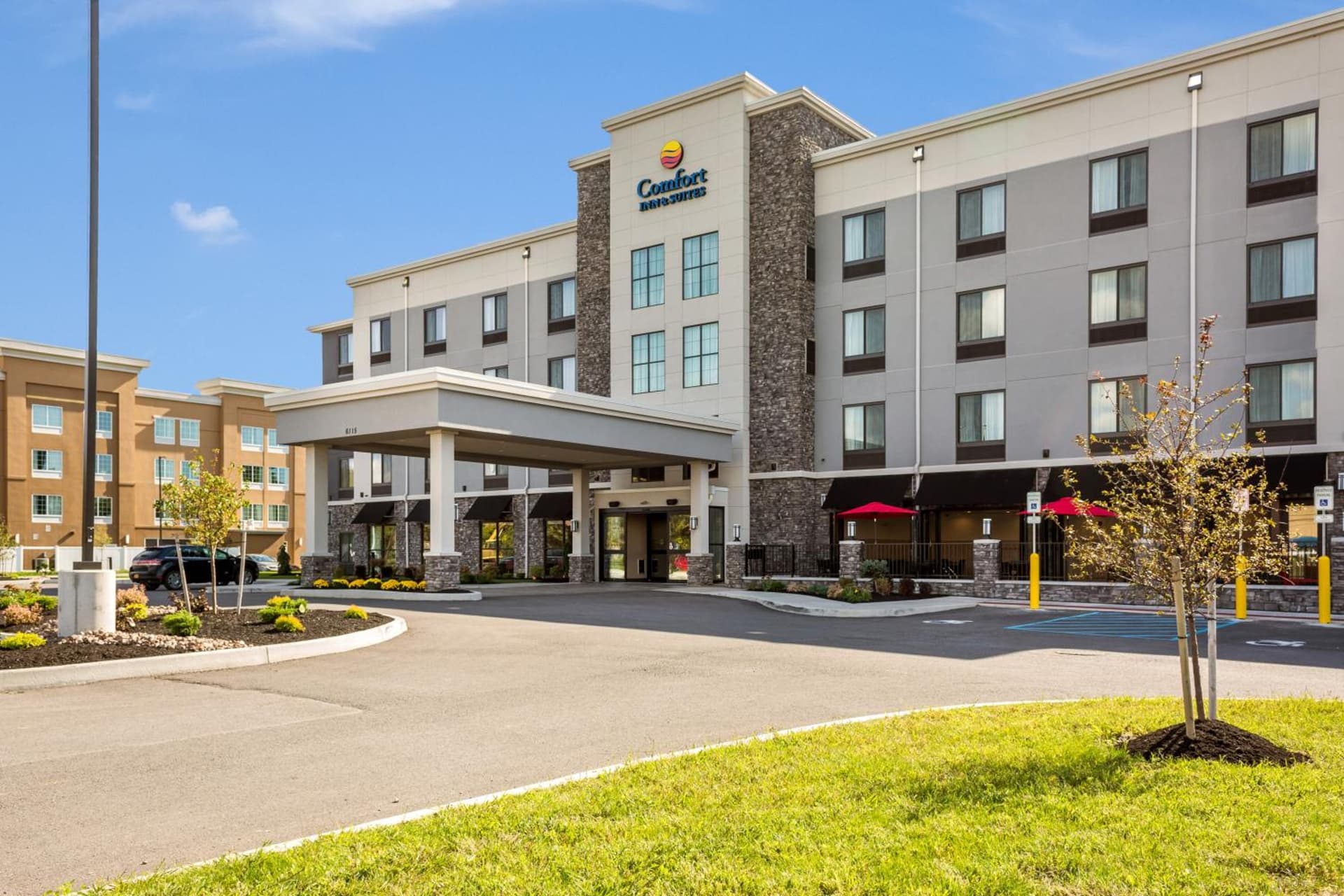Comfort Inn & Suites Niagara Falls Blvd USA featured exterior or lobby in Niagara Falls, NY — similar hotel