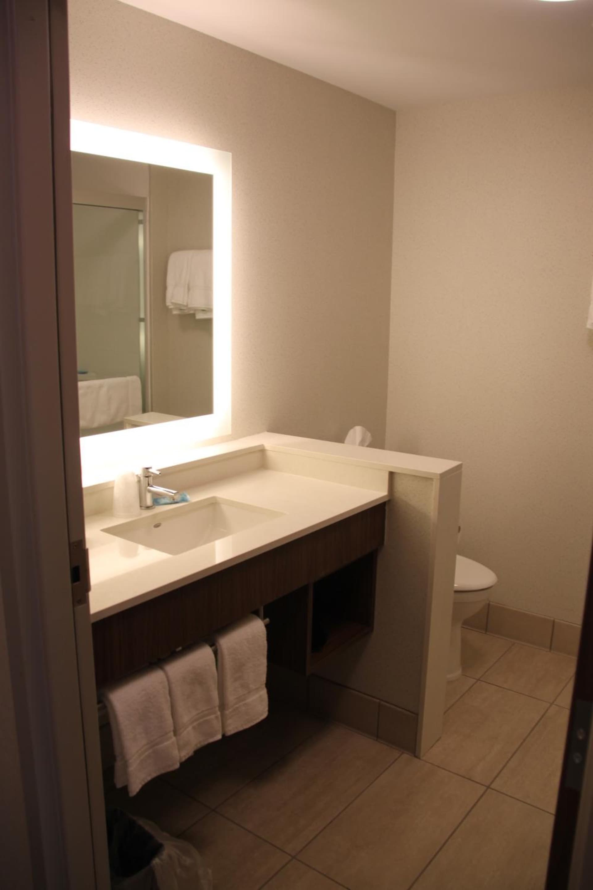 Holiday Inn Express - Canton by IHG property views in Canton — gallery photo 3