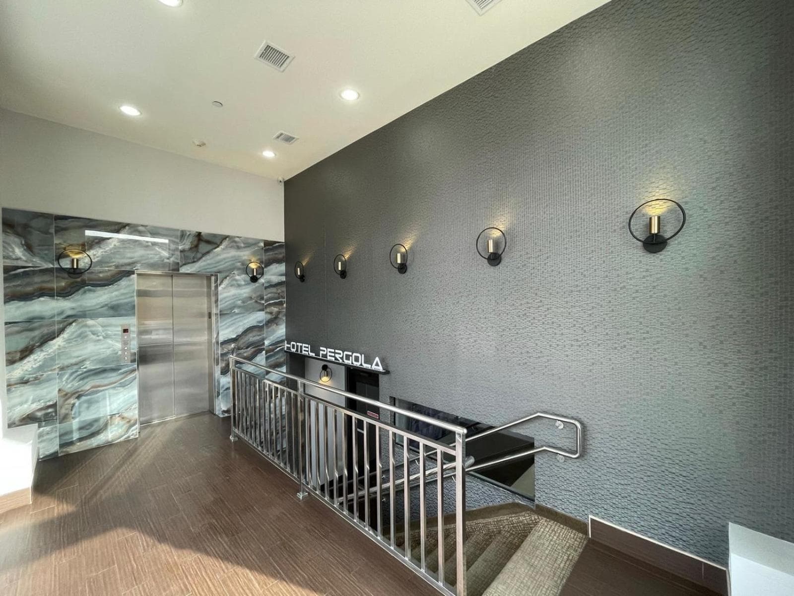Hotel Pergola Jamaica JFK gallery photo in Queens, NY — image 25