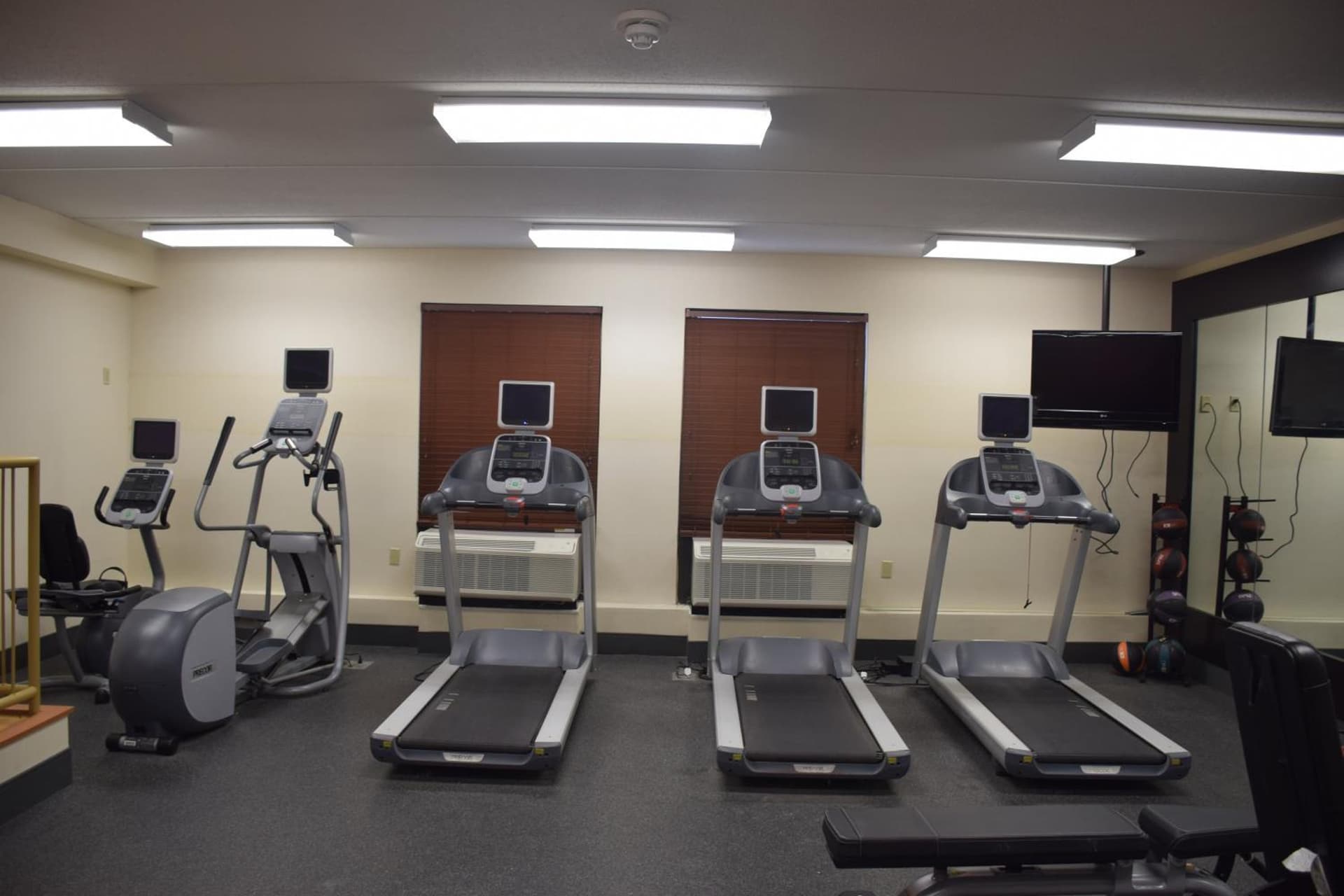 Wingate by Wyndham Baltimore BWI Airport gallery photo in Baltimore, MD — image 4