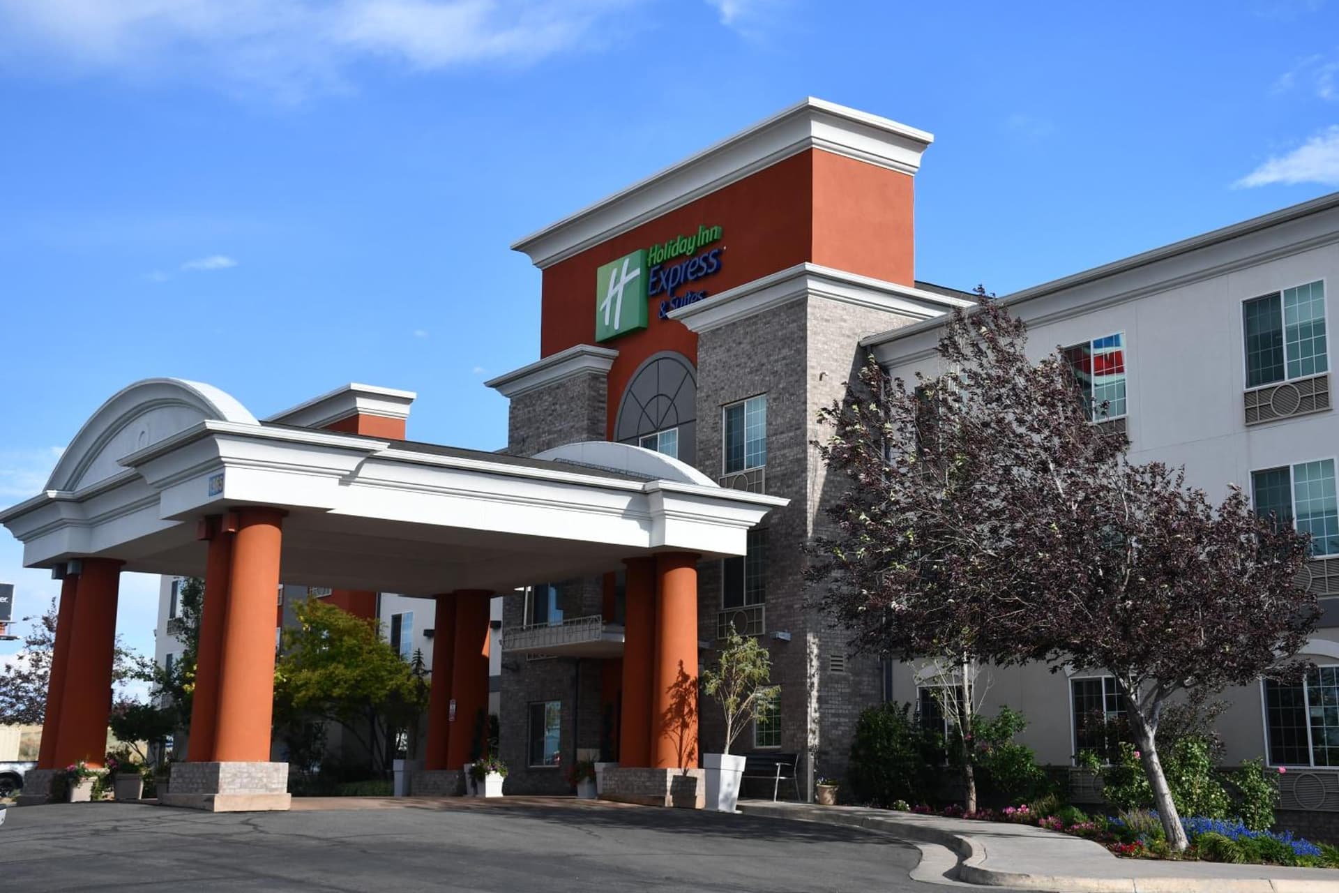 Holiday Inn Express Hotel & Suites Evanston by IHG property views in Evanston, WY — gallery photo 3