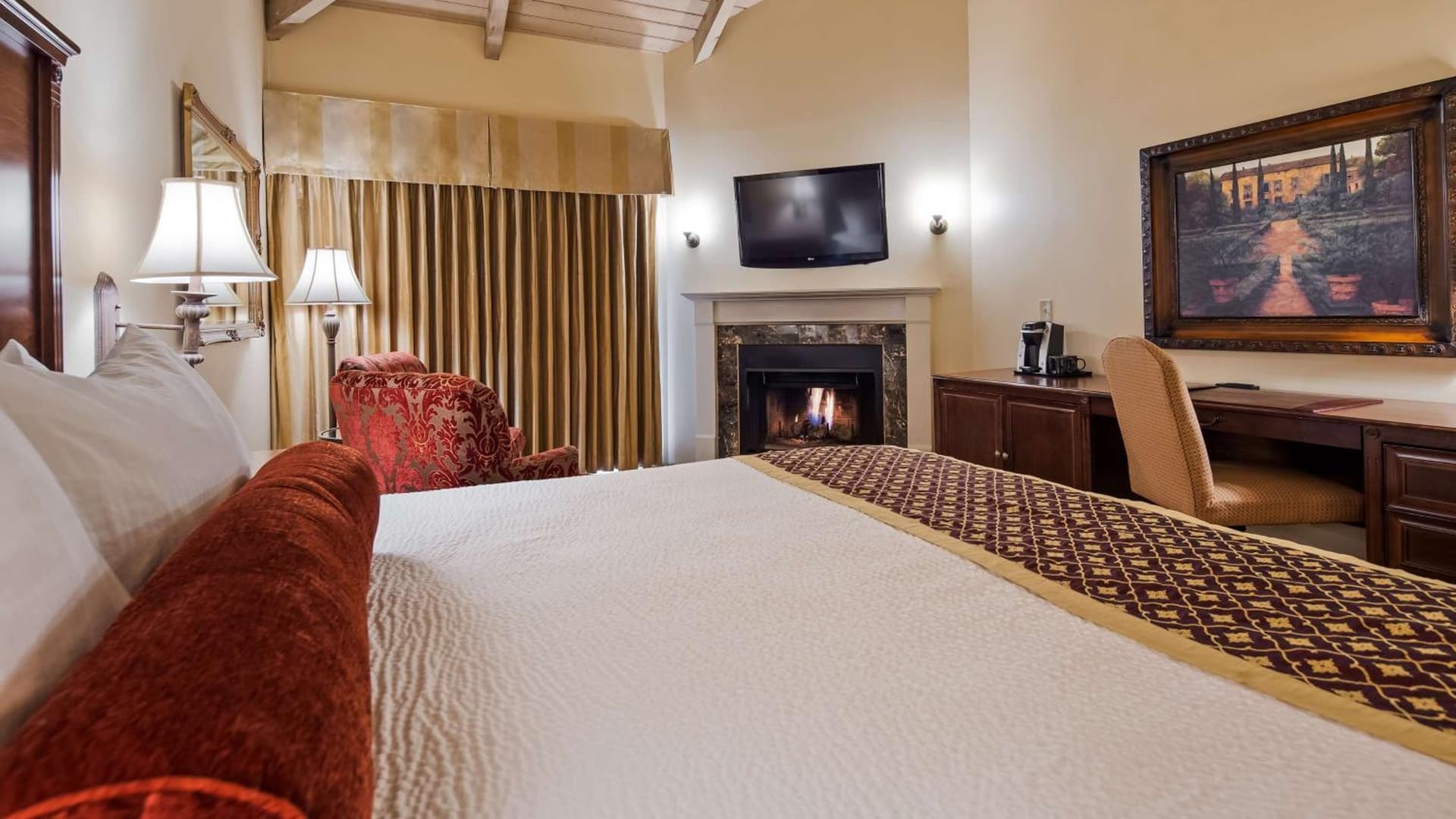 Victorian Inn gallery photo in Monterey, CA — image 6