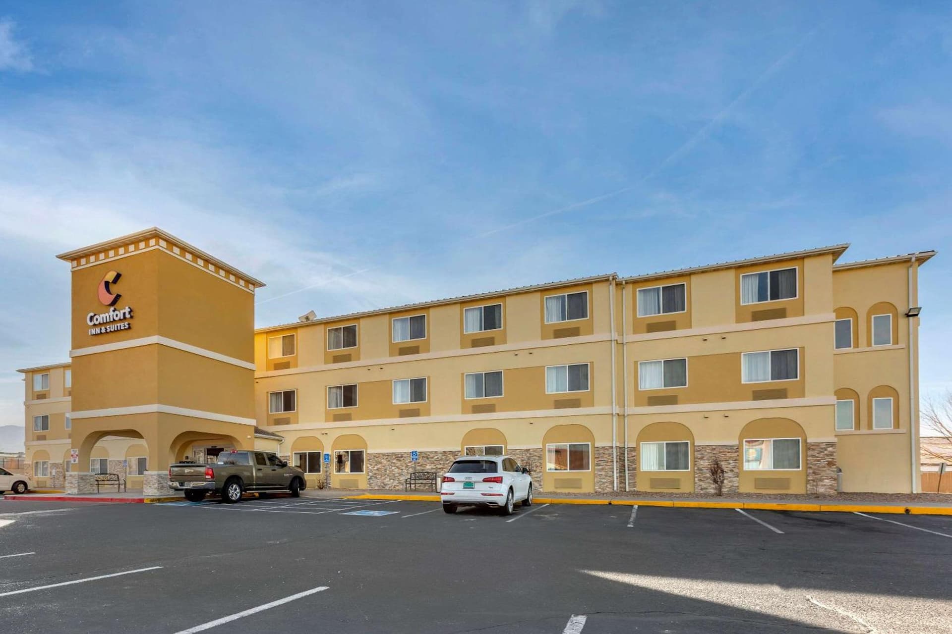 Comfort Inn & Suites Alameda at Albuquerque Balloon Fiesta Park featured exterior or lobby in Albuquerque, NM — similar hotel