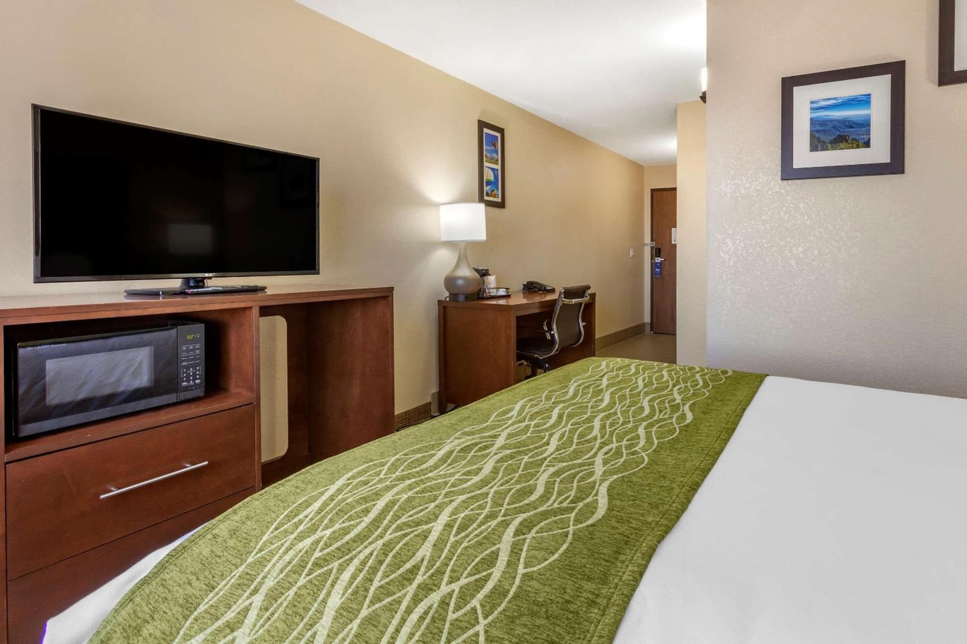Comfort Inn & Suites Alameda at Albuquerque Balloon Fiesta Park gallery photo in Albuquerque, NM — image 29