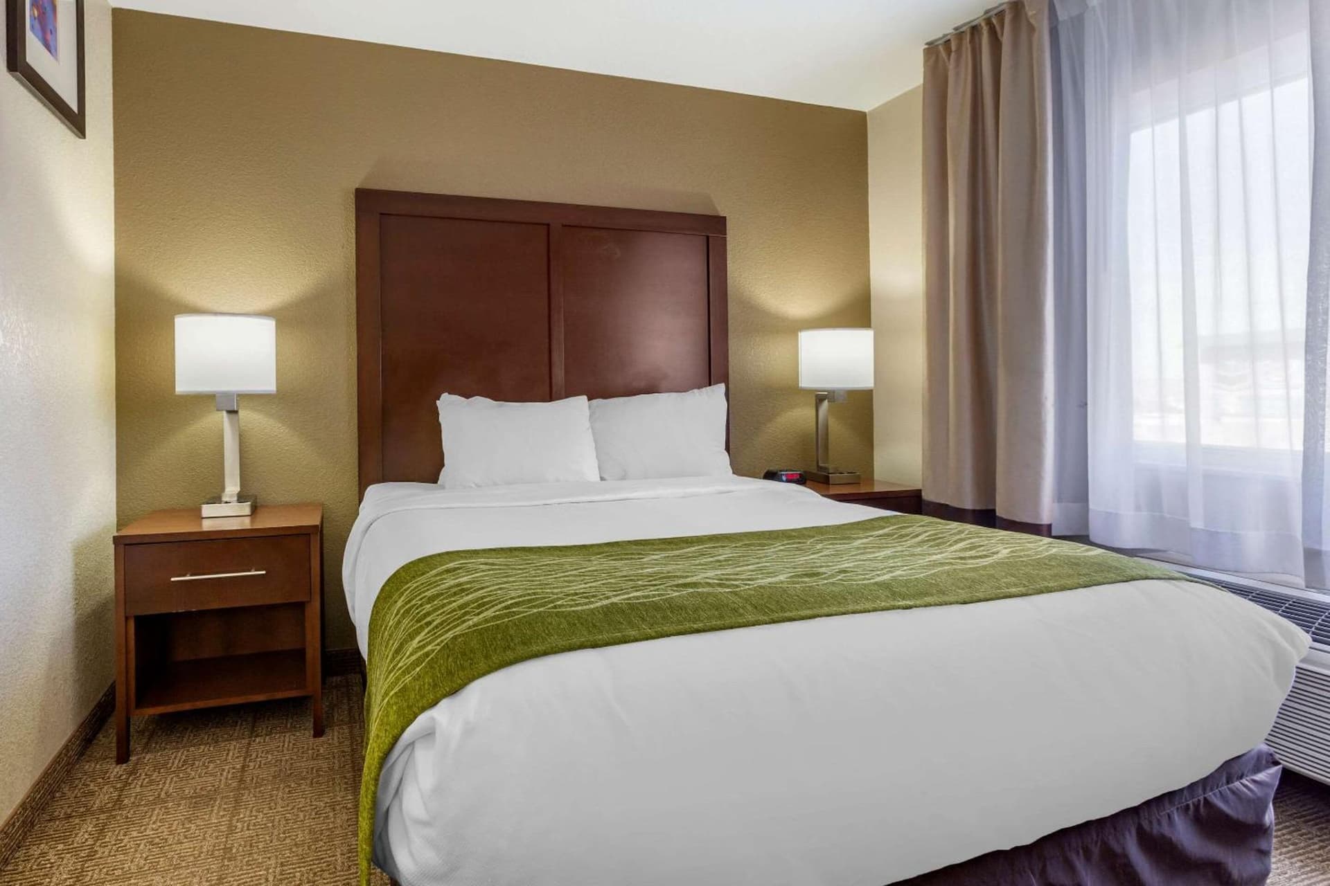 Comfort Inn & Suites Alameda at Albuquerque Balloon Fiesta Park gallery photo in Albuquerque, NM — image 26