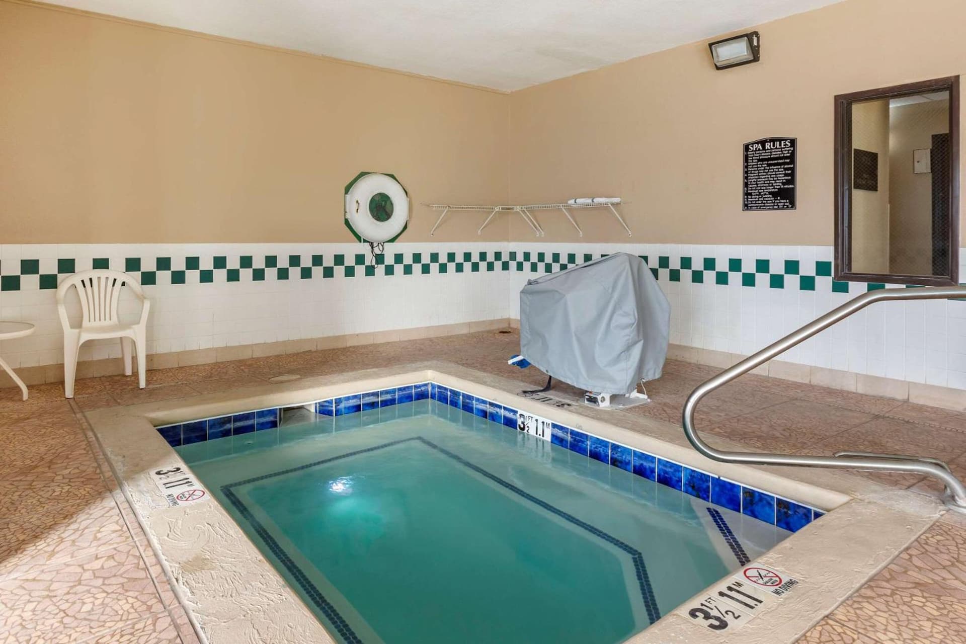 Comfort Inn & Suites Alameda at Albuquerque Balloon Fiesta Park gallery photo in Albuquerque, NM — image 8