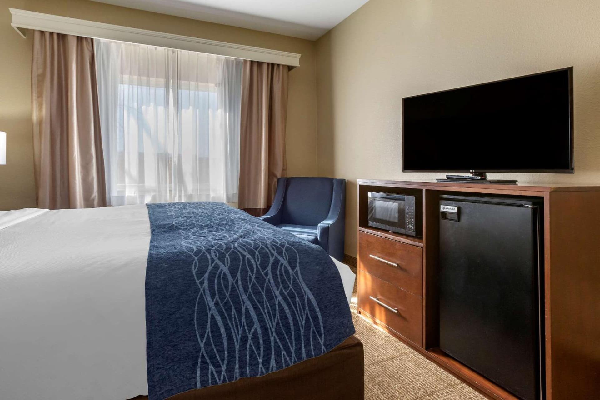 Comfort Inn & Suites Alameda at Albuquerque Balloon Fiesta Park gallery photo in Albuquerque, NM — image 24