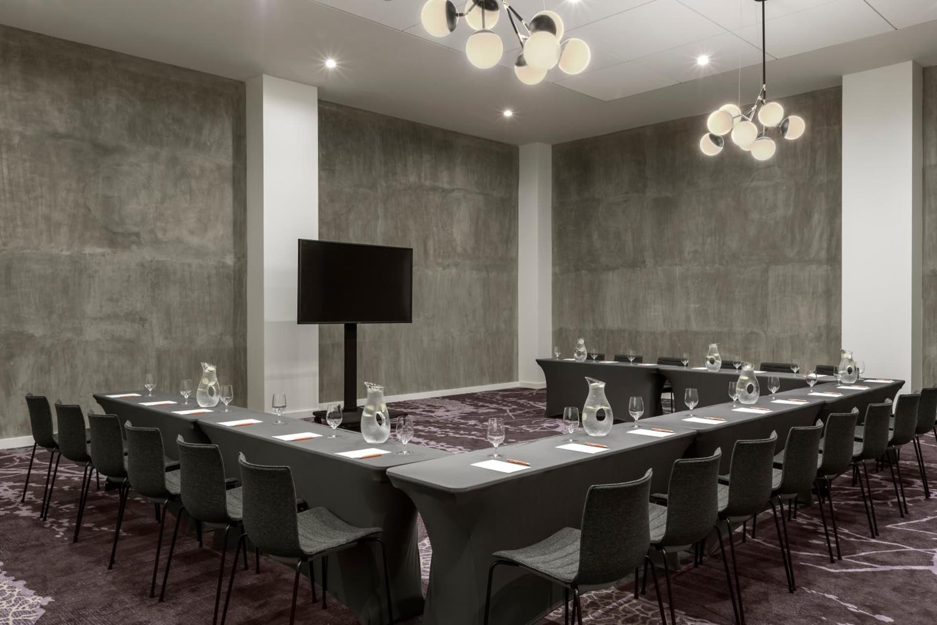 Kimpton Everly Hotel Hollywood by IHG gallery photo in Los Angeles, CA — image 10