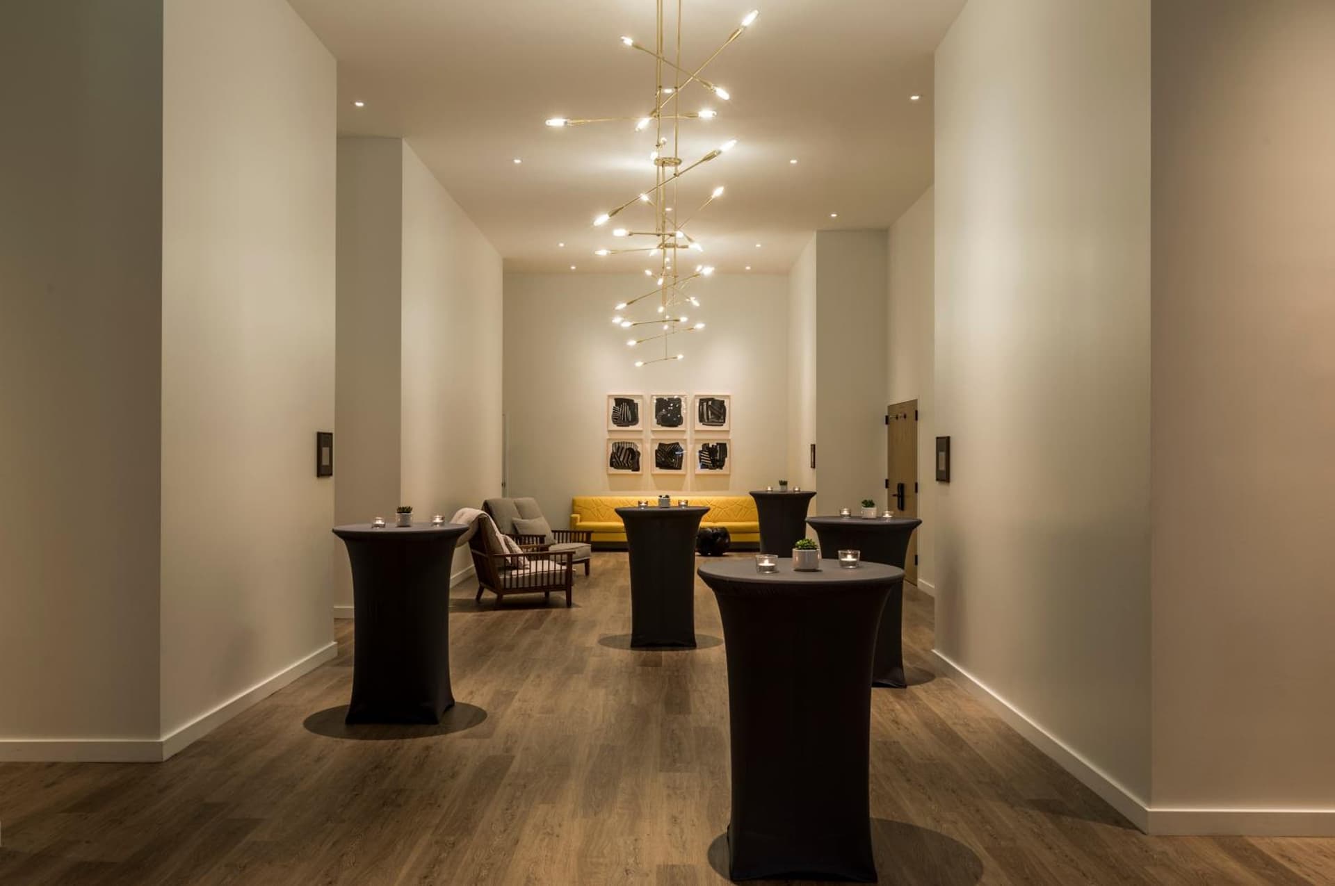 Kimpton Everly Hotel Hollywood by IHG gallery photo in Los Angeles, CA — image 4