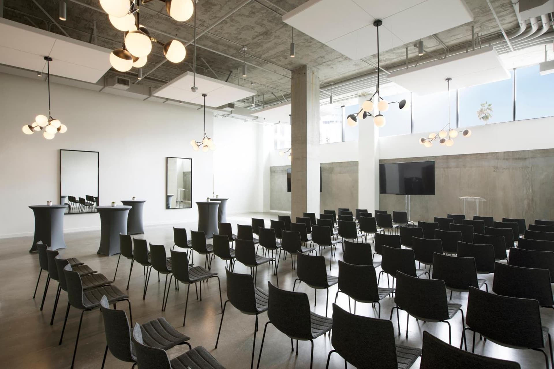Kimpton Everly Hotel Hollywood by IHG gallery photo in Los Angeles, CA — image 5