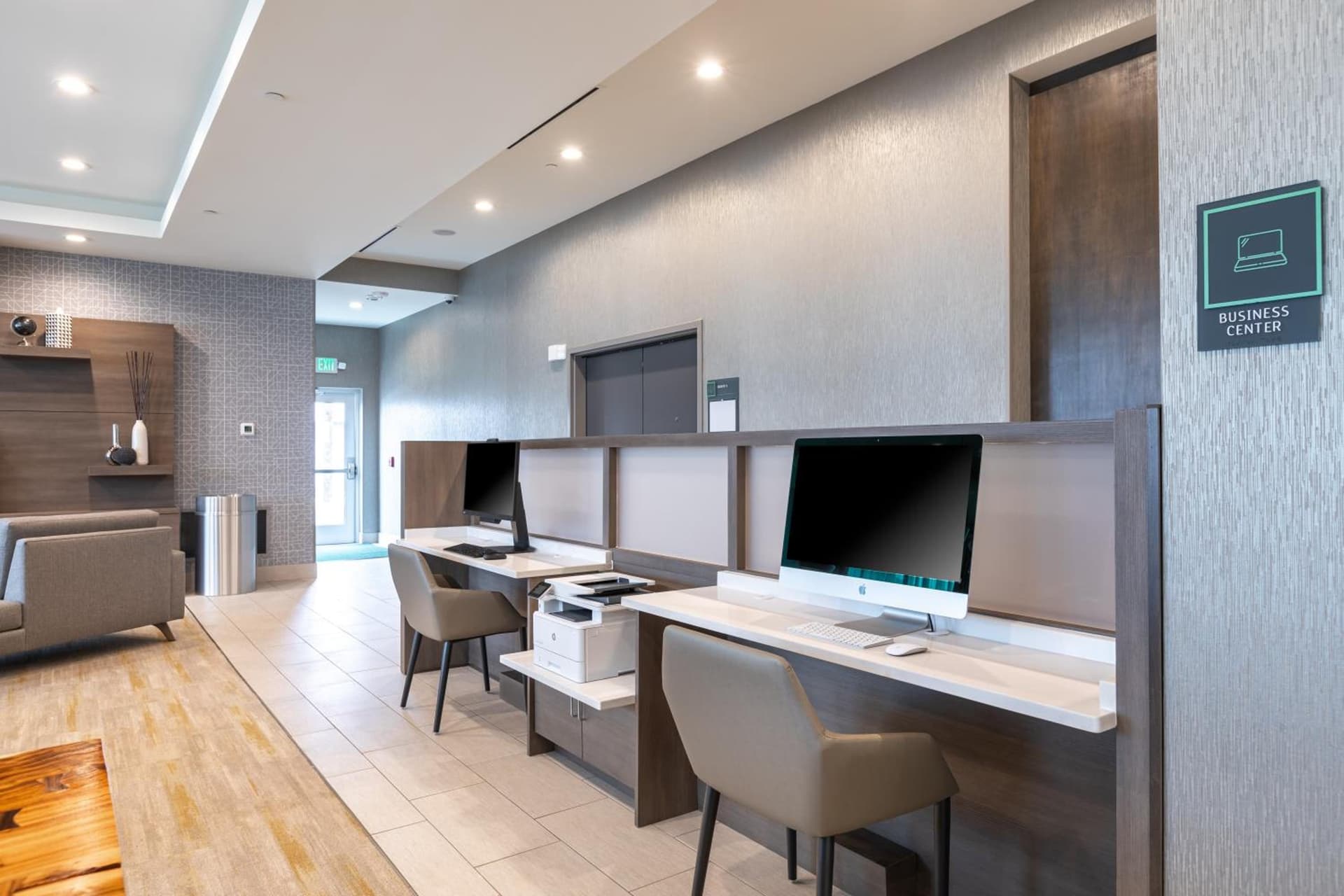 Holiday Inn Greenville - Woodruff Road by IHG gallery photo in Greenville, SC — image 24