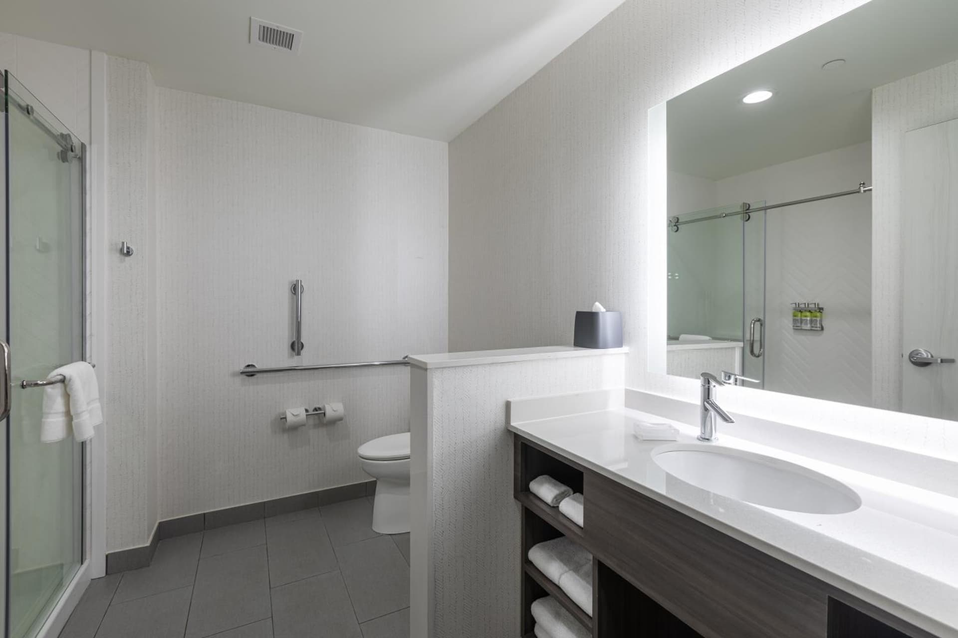 Holiday Inn Greenville - Woodruff Road by IHG gallery photo in Greenville, SC — image 82