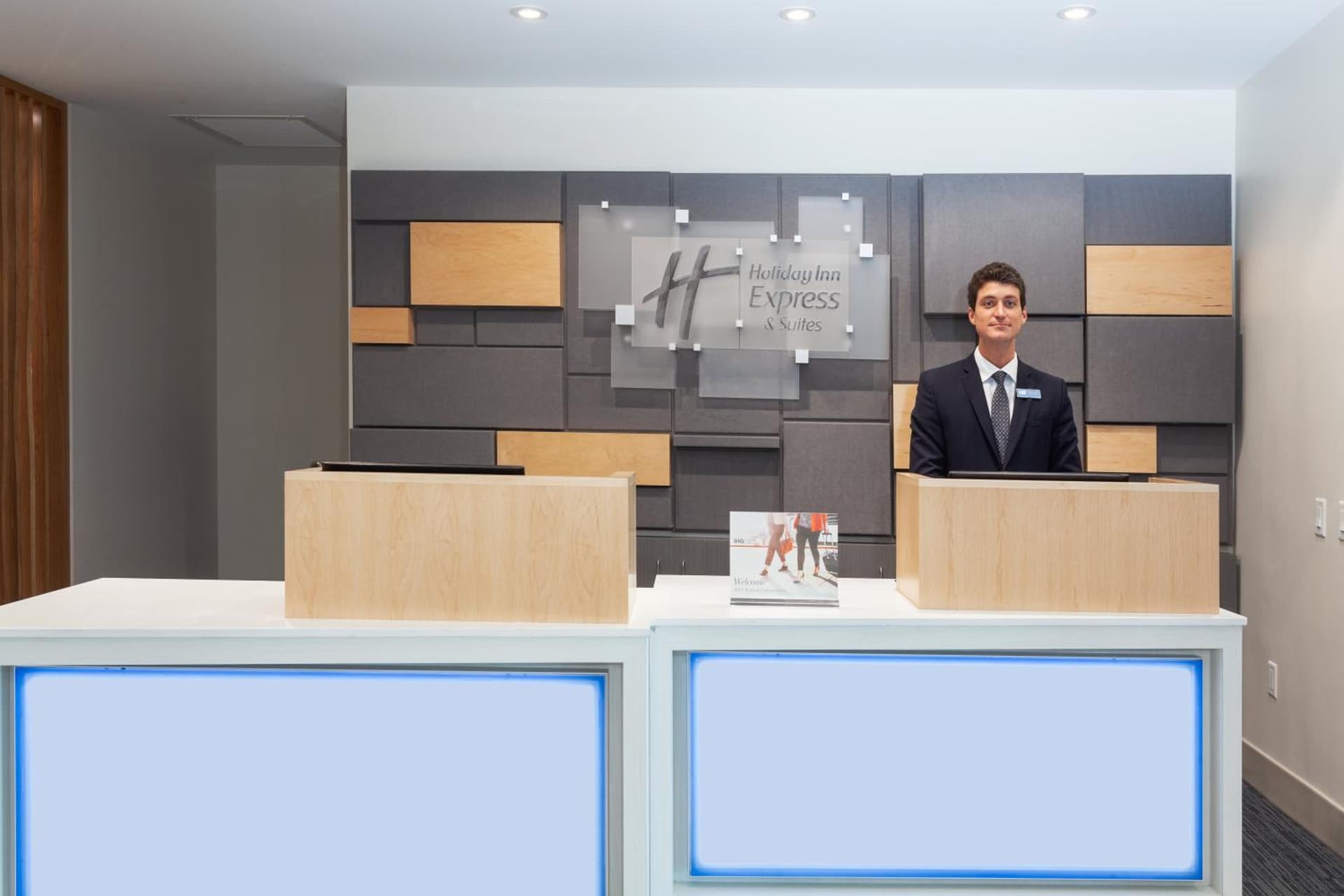 Holiday Inn Express Hotel & Suites Fort Lauderdale Airport/Cruise Port by IHG gallery photo in Fort Lauderdale, FL — image 21