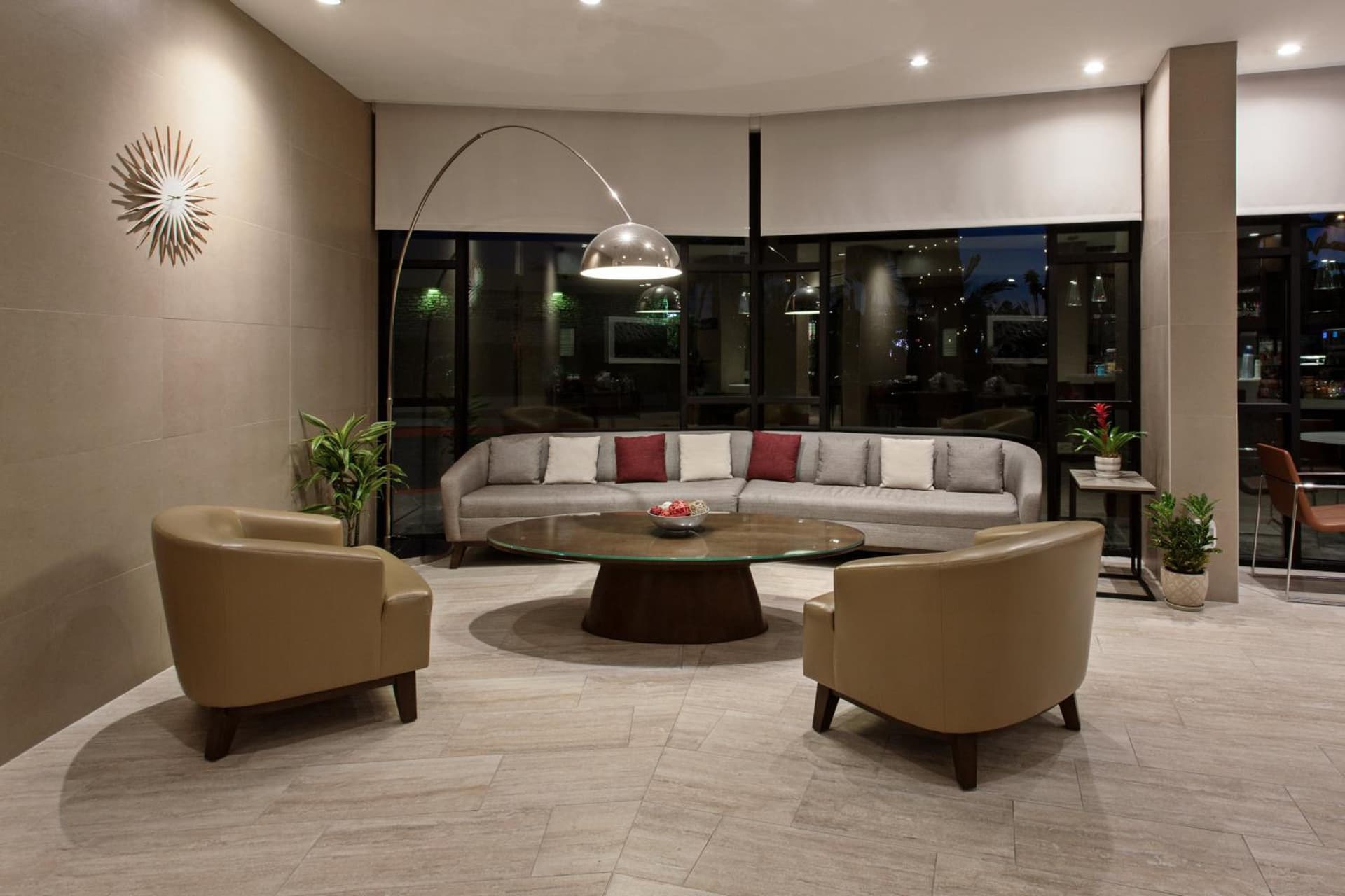Holiday Inn Long Beach - Airport by IHG gallery photo in Long Beach, CA — image 7