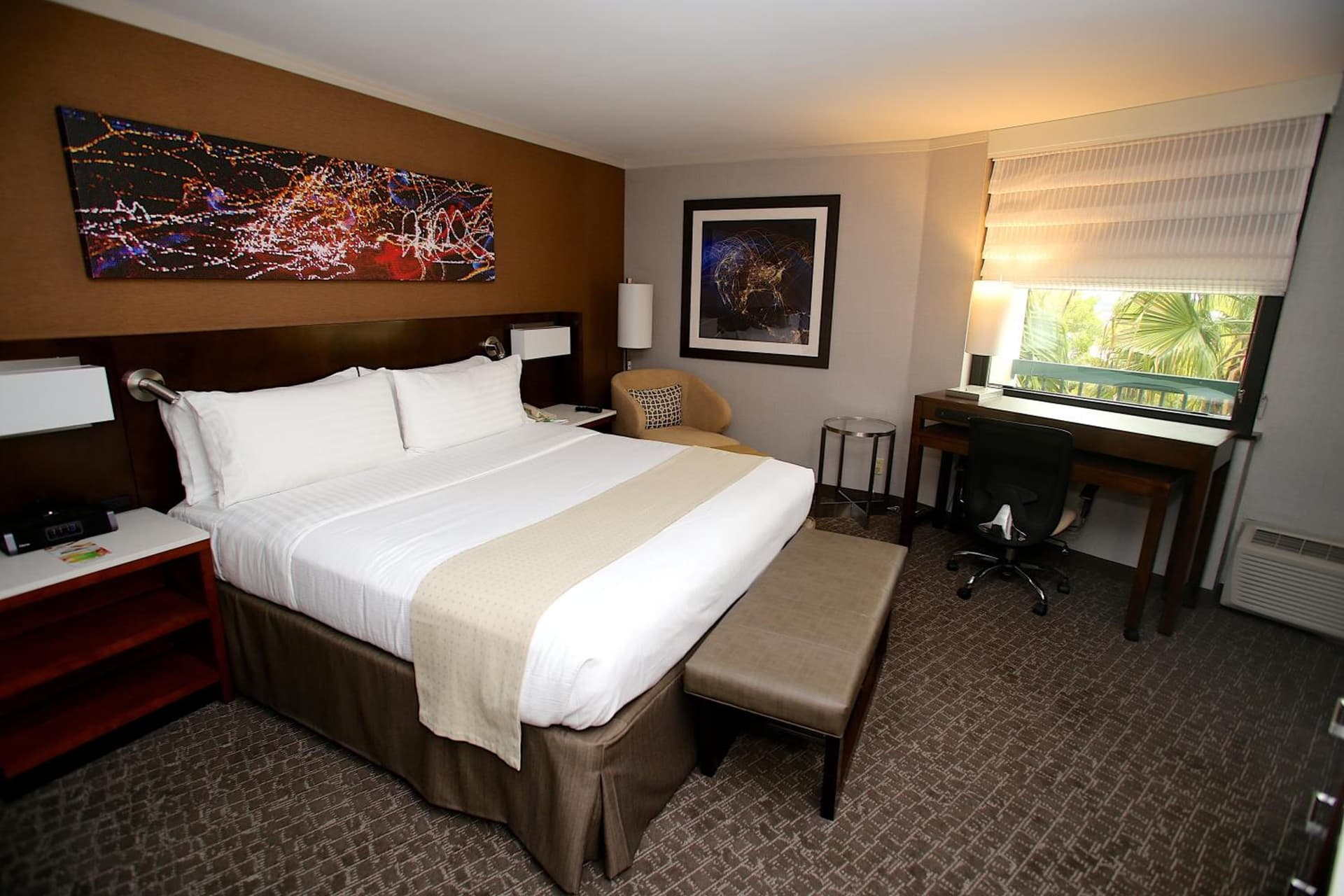 Holiday Inn Long Beach - Airport by IHG gallery photo in Long Beach, CA — image 71