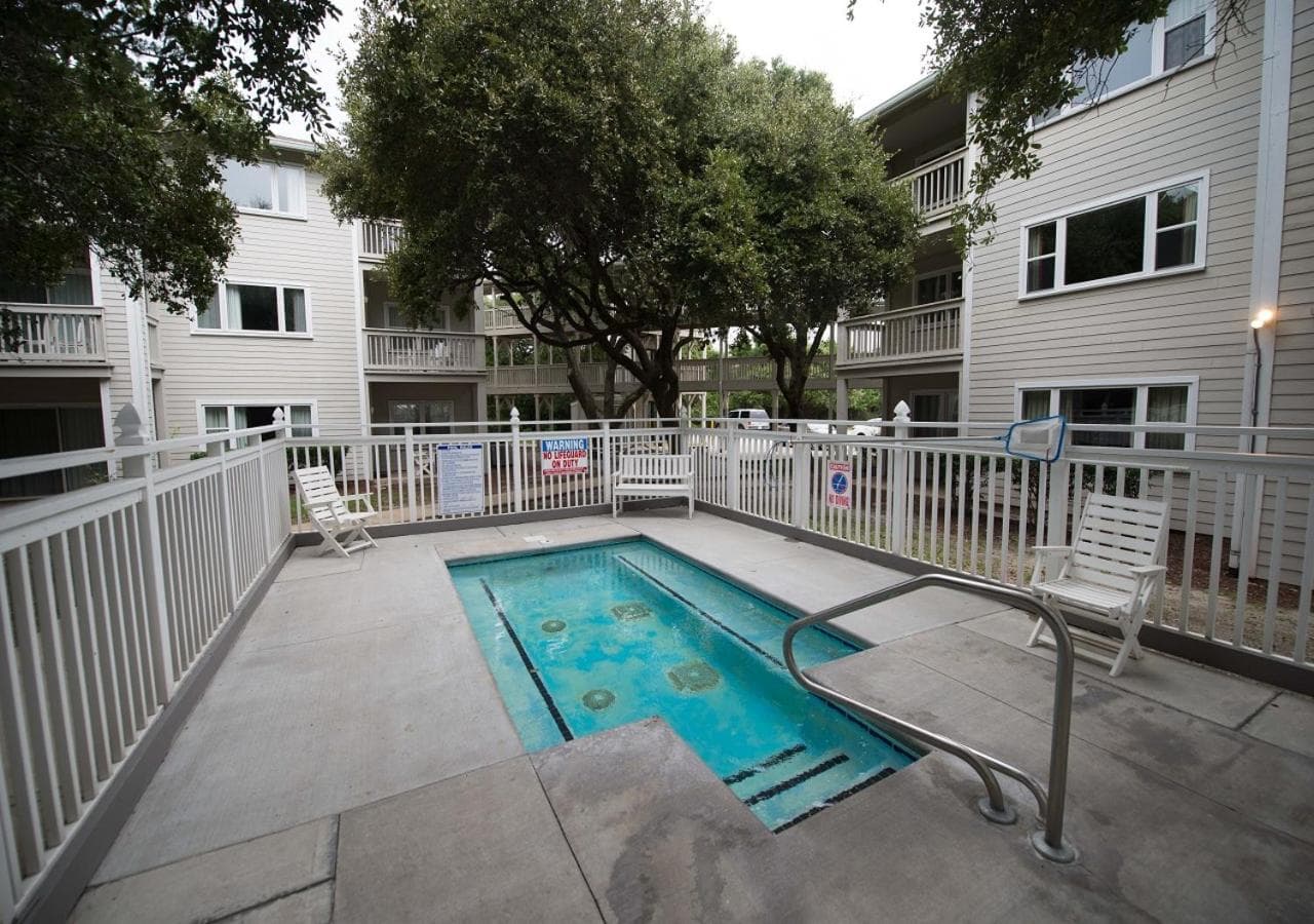 Atlantic Beach Resort, a Ramada by Wyndham gallery photo in Atlantic Beach, NC — image 72