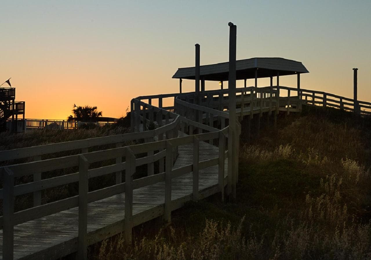 Atlantic Beach Resort, a Ramada by Wyndham gallery photo in Atlantic Beach, NC — image 36