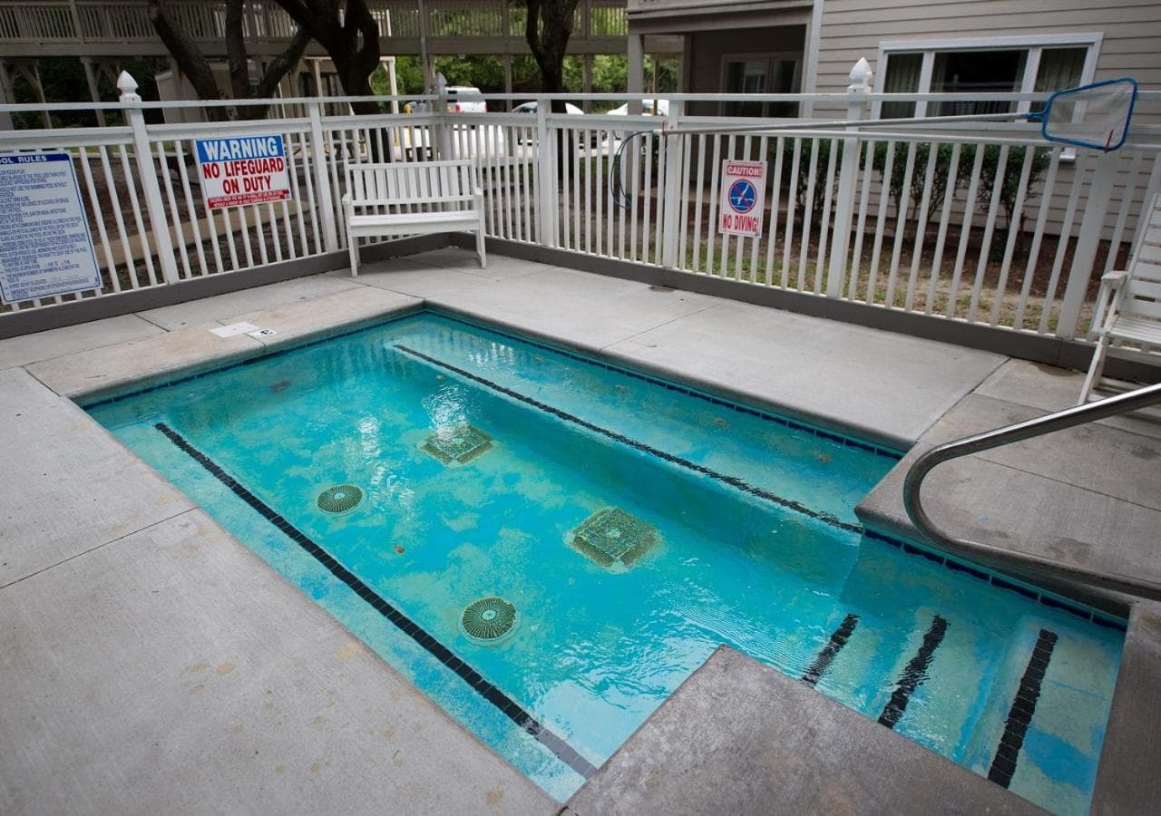 Atlantic Beach Resort, a Ramada by Wyndham gallery photo in Atlantic Beach, NC — image 19
