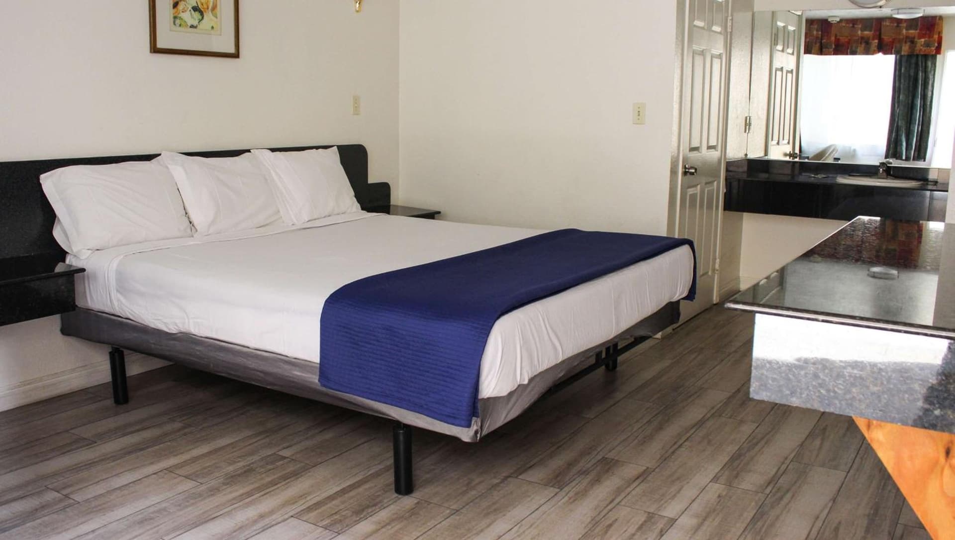 Motel 6 Glendale CA Pasadena Burbank Los Angeles gallery photo in Glendale, CA — image 30