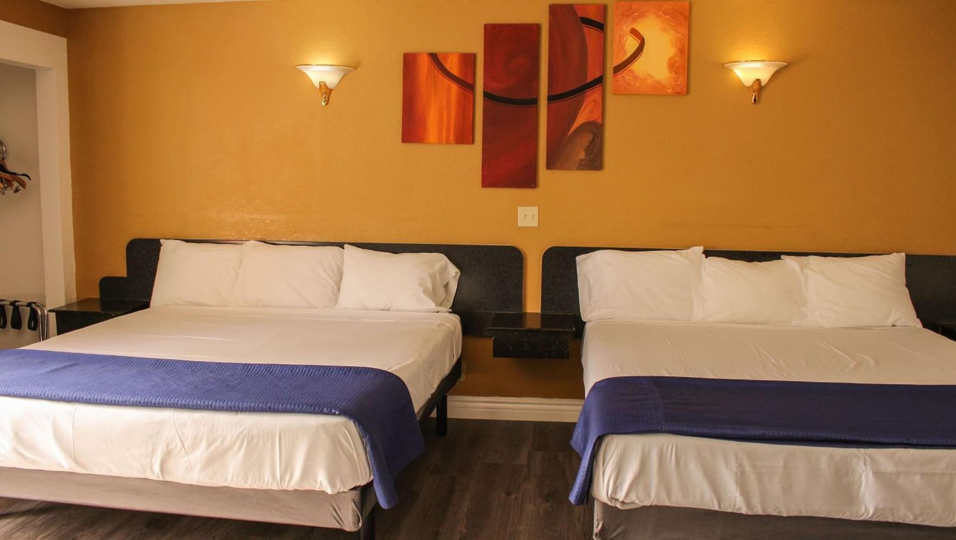 Motel 6 Glendale CA Pasadena Burbank Los Angeles gallery photo in Glendale, CA — image 35