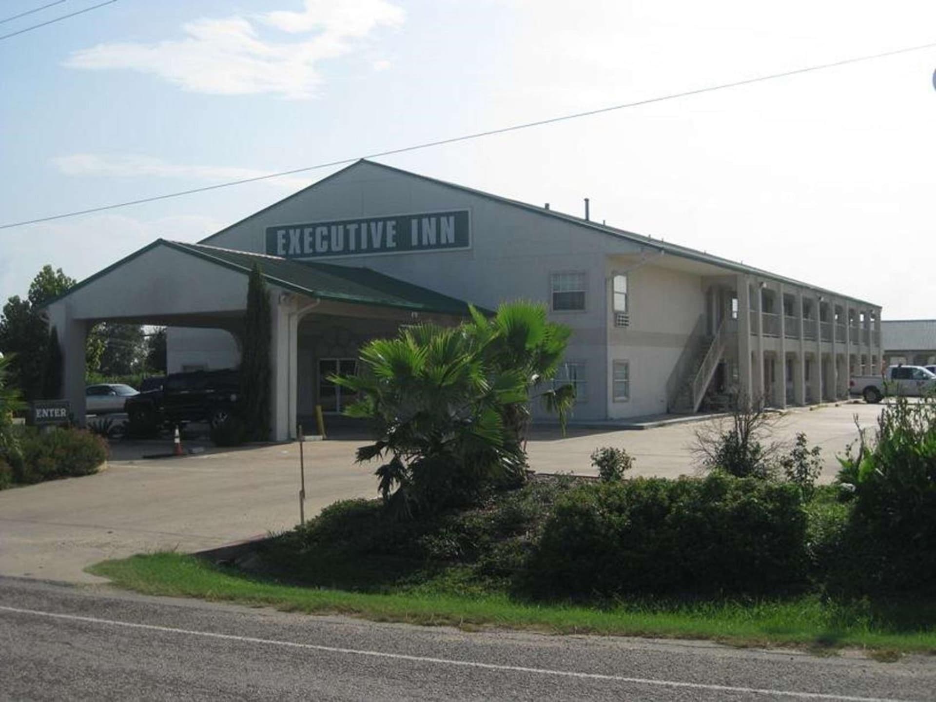 Executive Inn Schulenburg interior in Schulenburg, TX — gallery photo 2