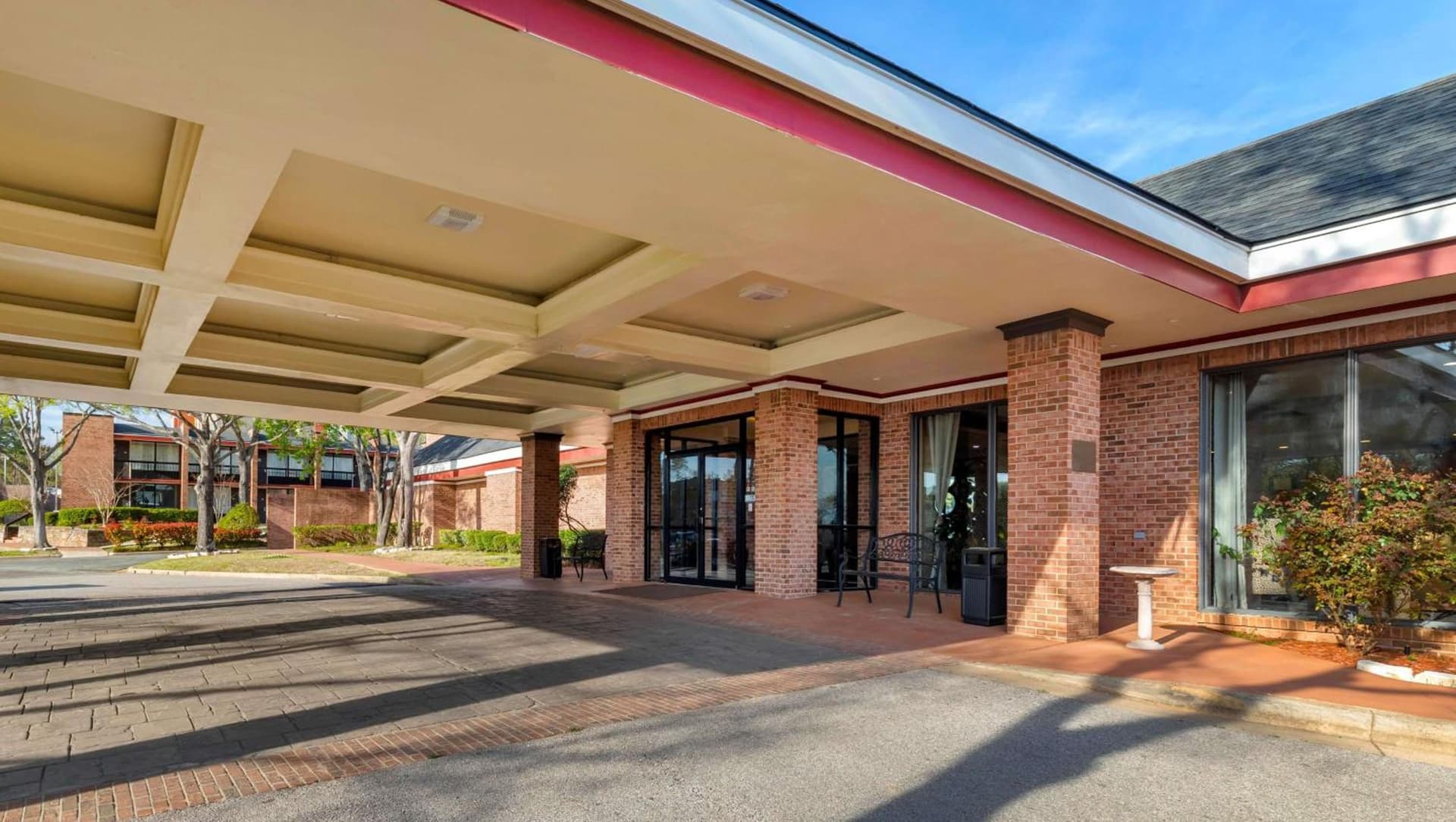 Magnuson Grand Hotel and Conference Center Tyler gallery photo in Tyler, TX — image 16