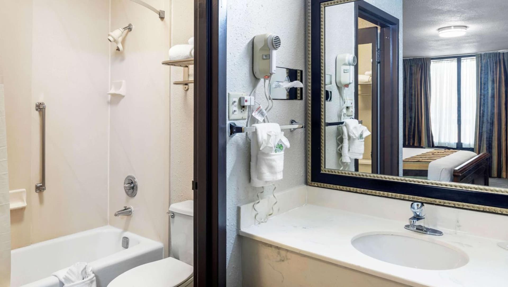 Magnuson Grand Hotel and Conference Center Tyler gallery photo in Tyler, TX — image 50