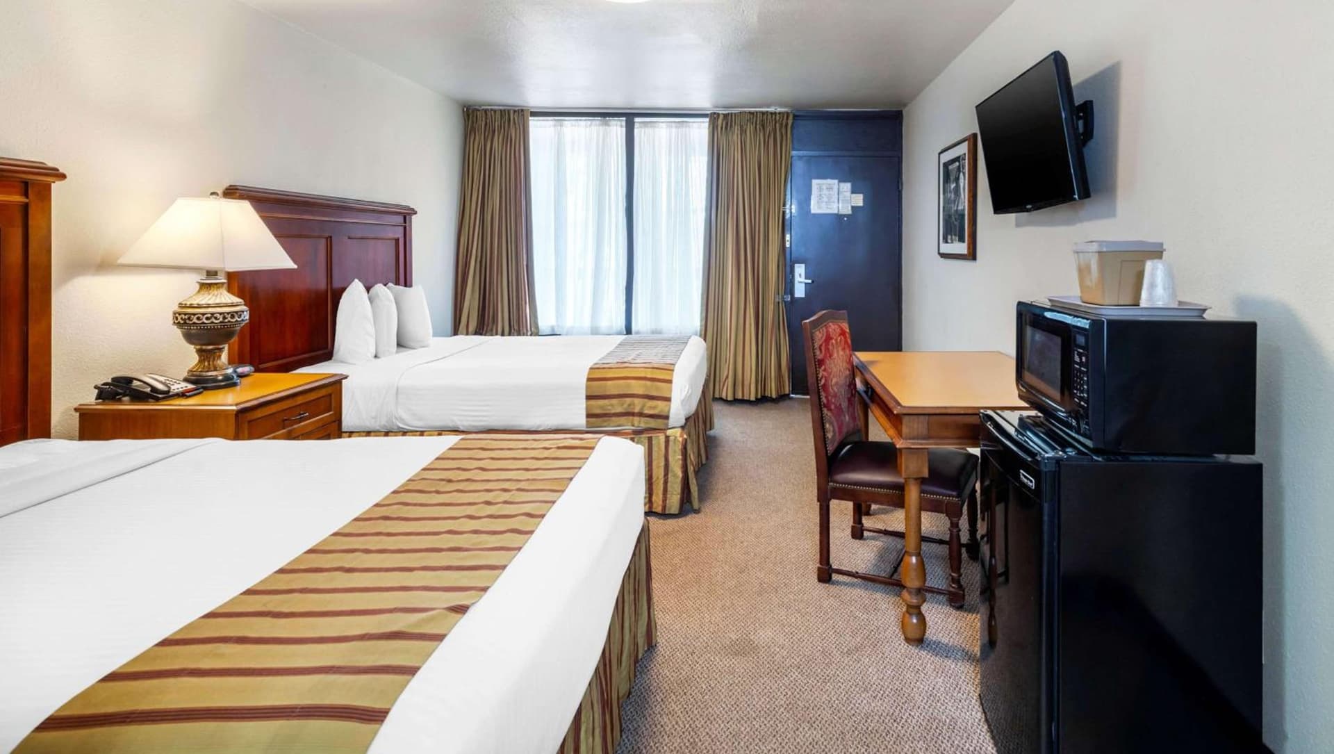 Magnuson Grand Hotel and Conference Center Tyler gallery photo in Tyler, TX — image 32