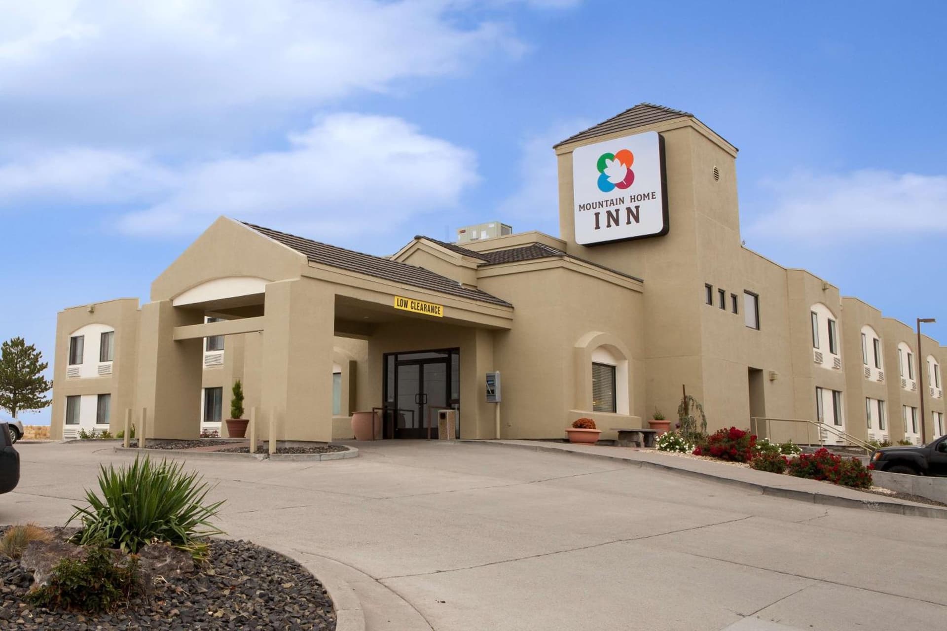 Mountain Home Inn featured exterior or lobby in Mountain Home, ID — similar hotel